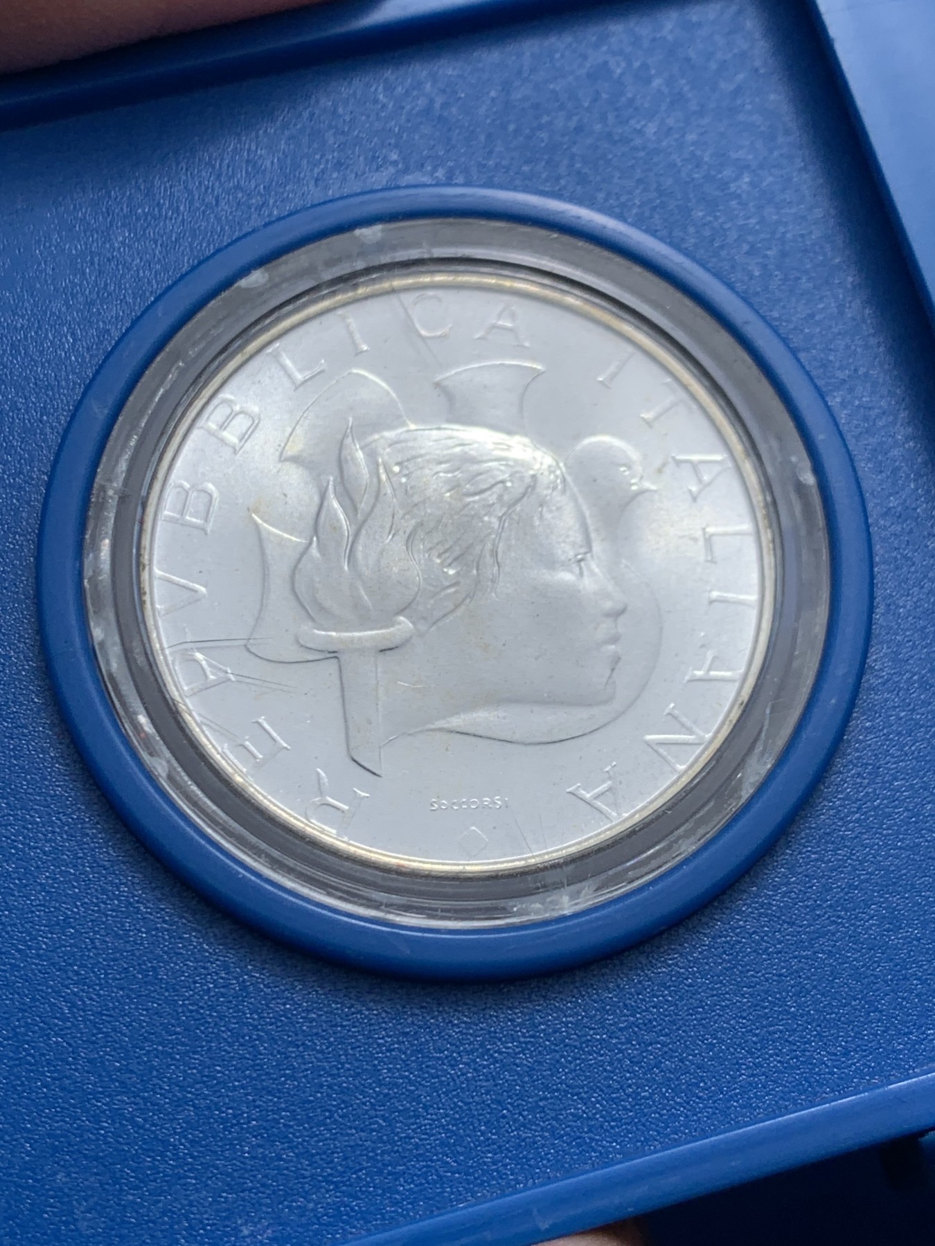 《竞宝斋》第247场-周日，周一 ，周二3场连拍 (全场包邮) 意大利 1984年 三猛男 500里拉 银币