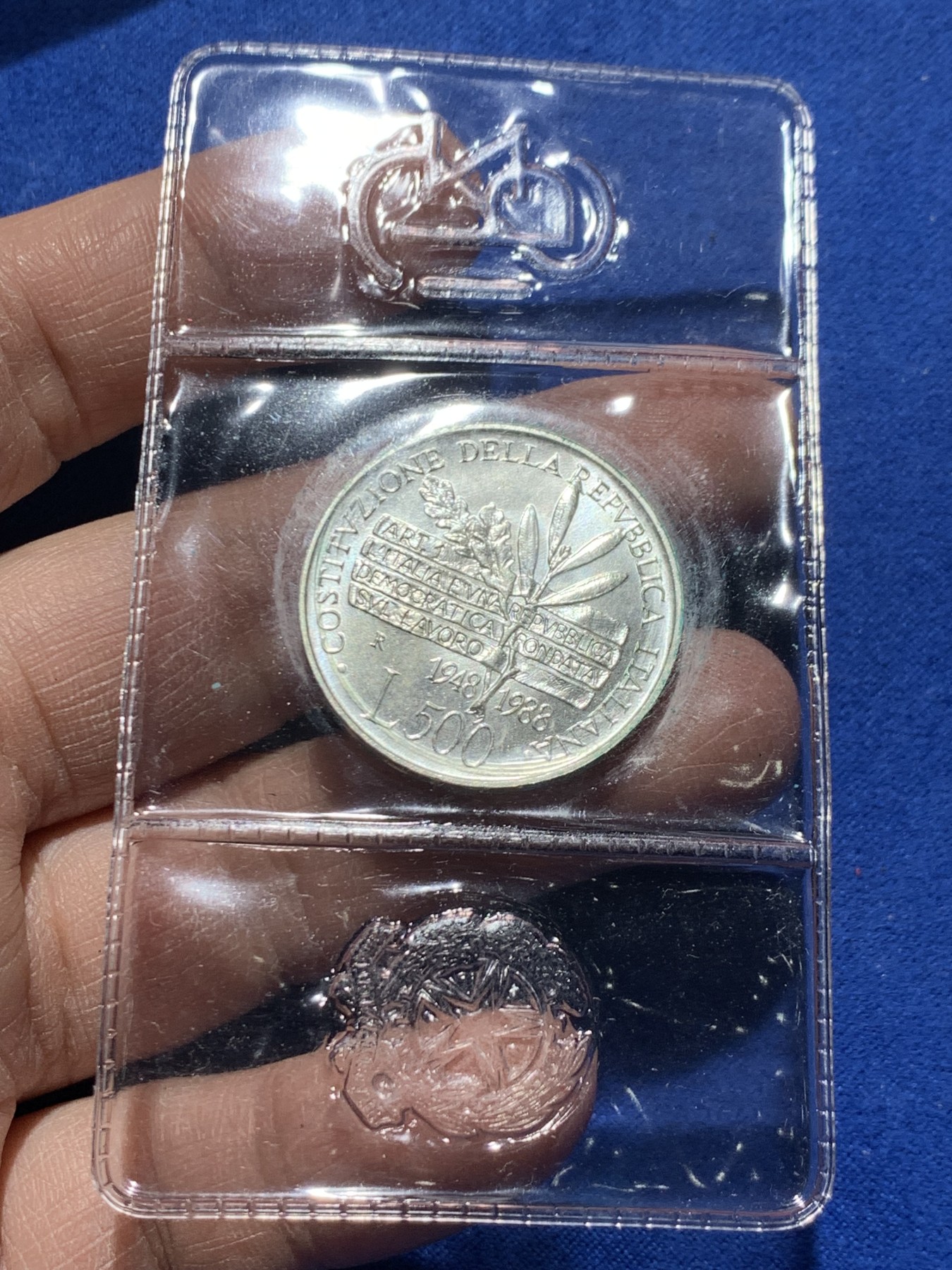 《竞宝斋》第247场-周日，周一 ，周二3场连拍 (全场包邮) 意大利 1988年 女神 500里拉银币 封装