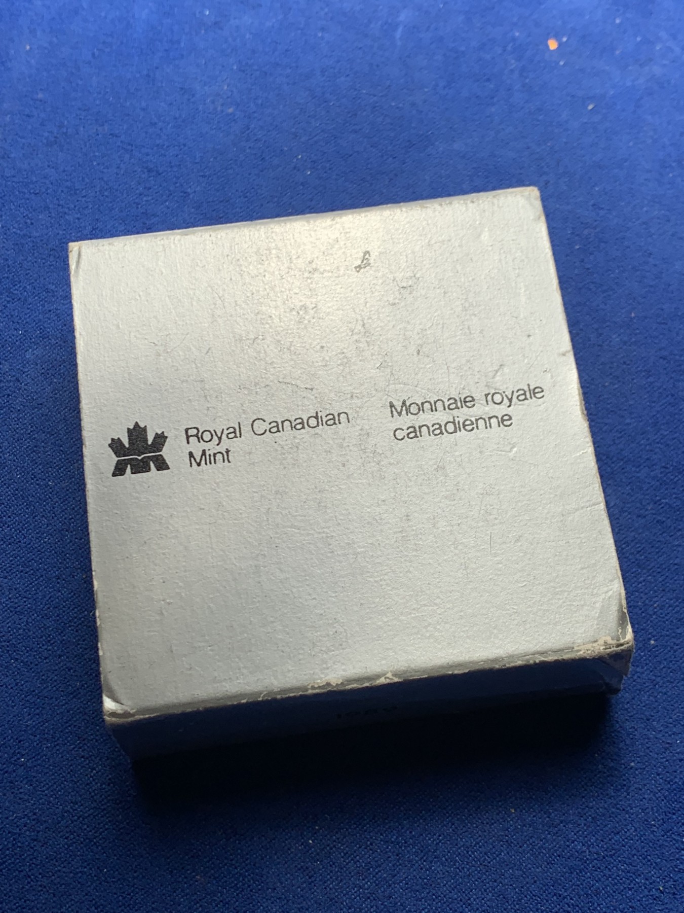 《竞宝斋》第247场-周日，周一 ，周二3场连拍 (全场包邮) 原盒证书 加拿大1989年 探索系列 1元精制大银币