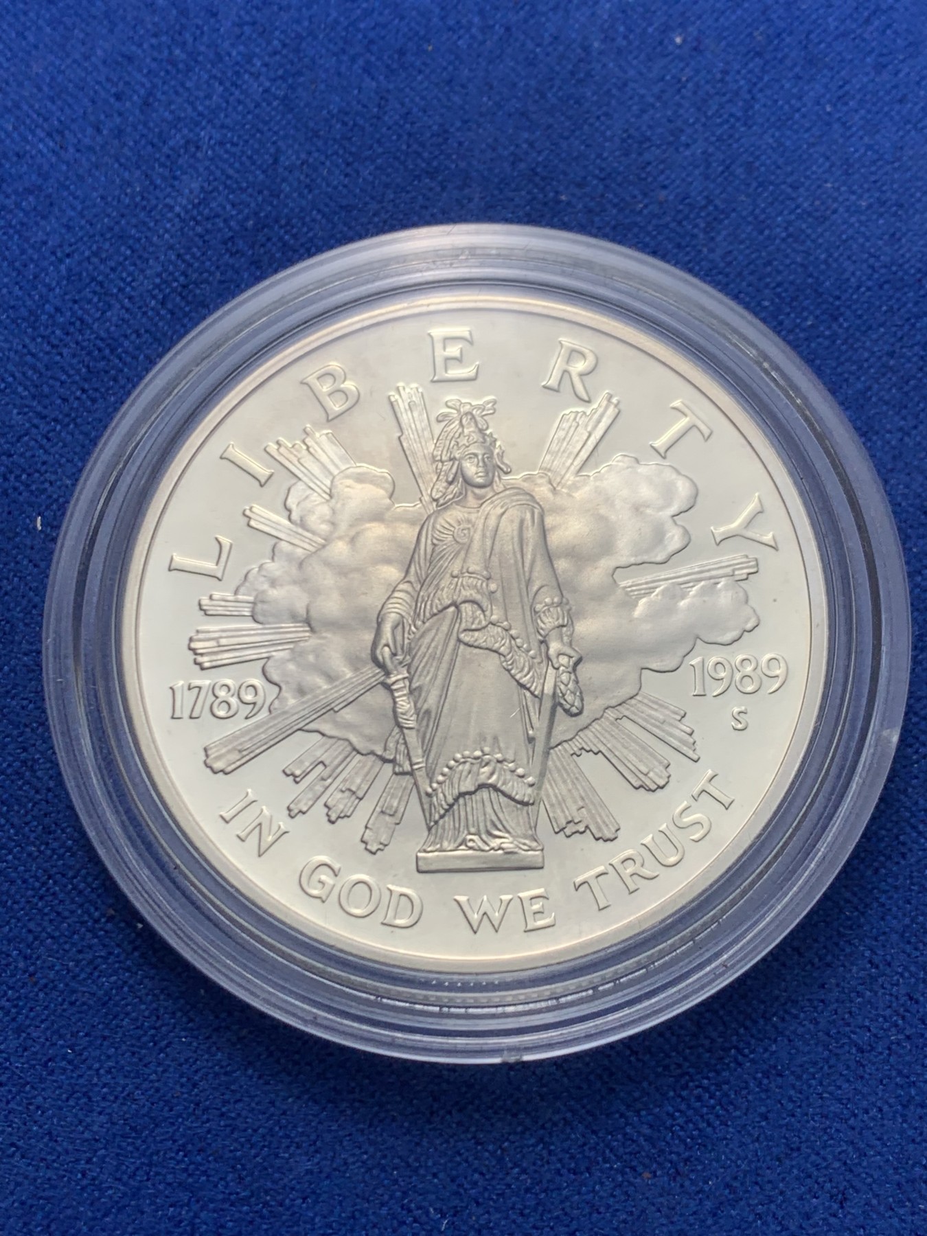 《竞宝斋》第247场-周日，周一 ，周二3场连拍 (全场包邮) 1989年 美国 精制全新 一美元 银币