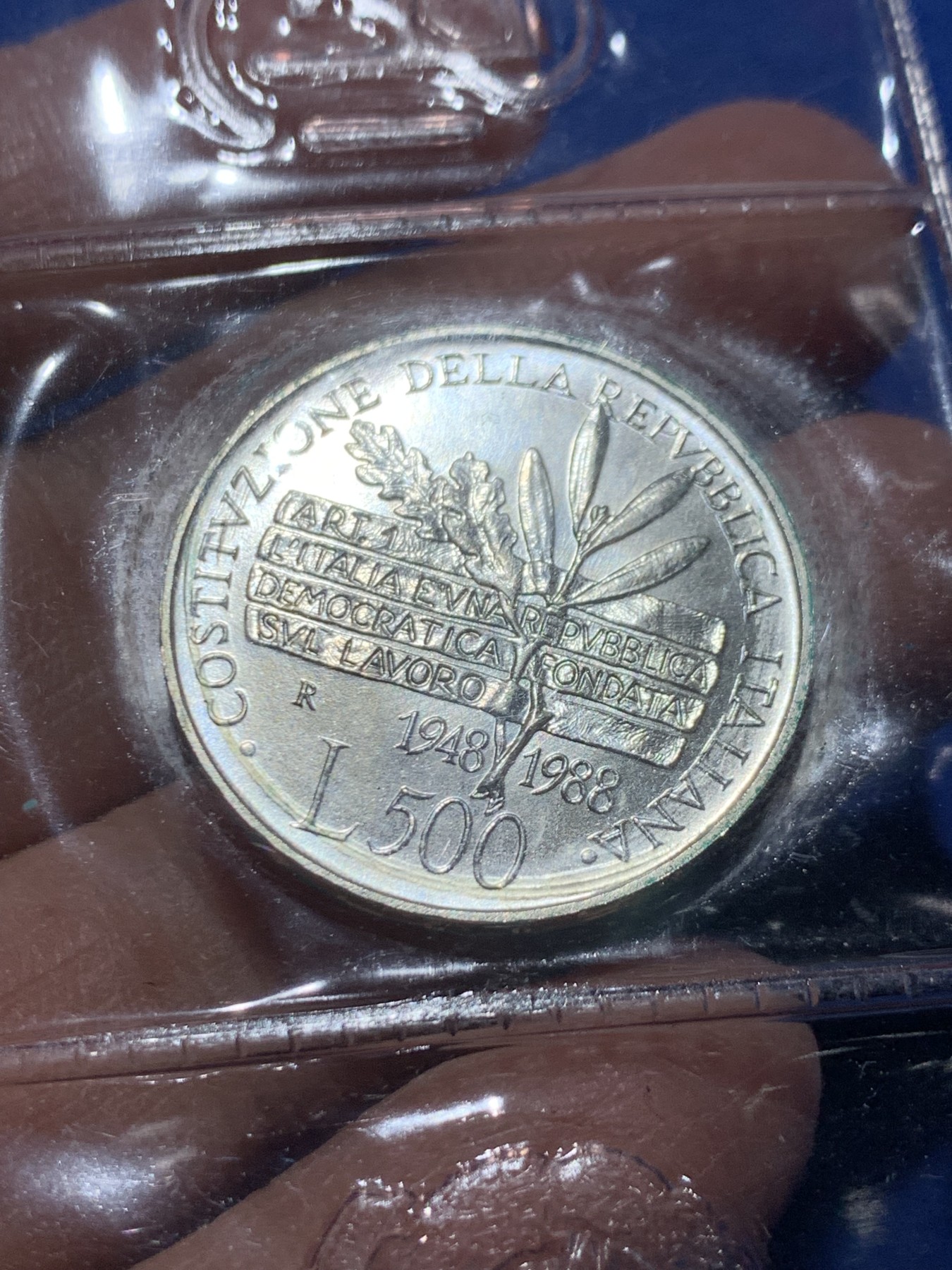 《竞宝斋》第247场-周日，周一 ，周二3场连拍 (全场包邮) 意大利 1988年 女神 500里拉银币 封装