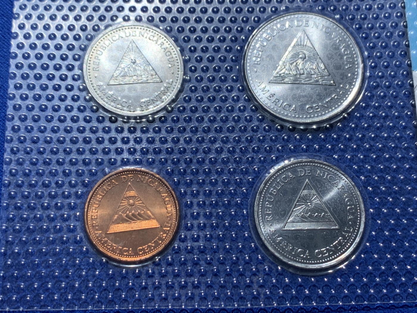《竞宝斋》第247场-周日，周一 ，周二3场连拍 (全场包邮) 尼加拉瓜6枚装套币