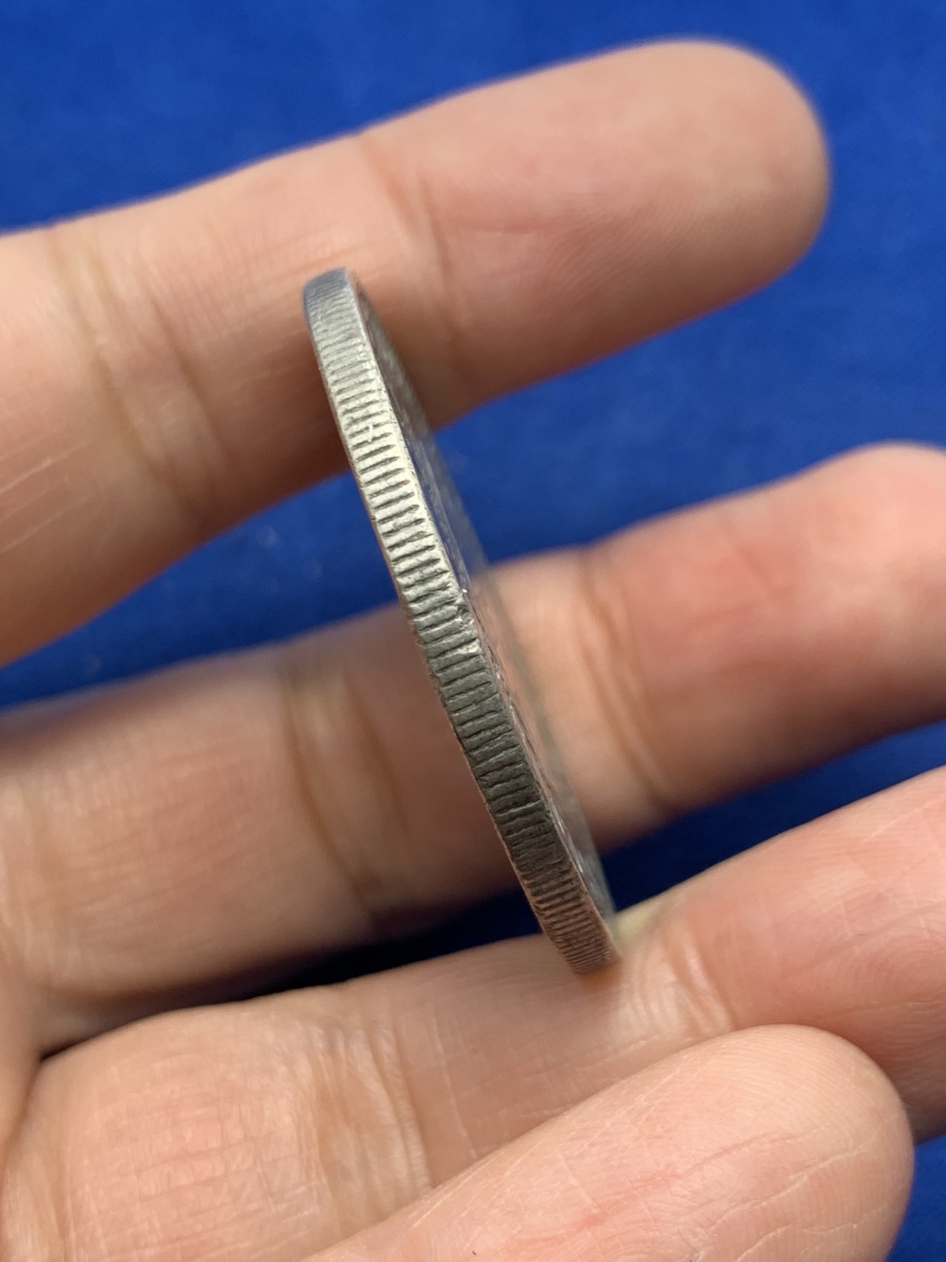 《竞宝斋》第247场-周日，周一 ，周二3场连拍 (全场包邮) 古巴 1915年 五星1比索大银币 相对高价的年份