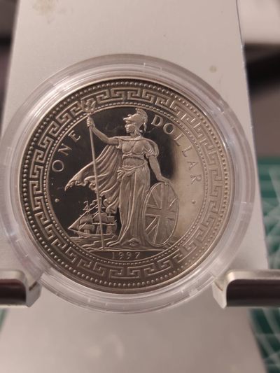 燕姐换藏第78拍 1997年香港回归纪念章一套两枚