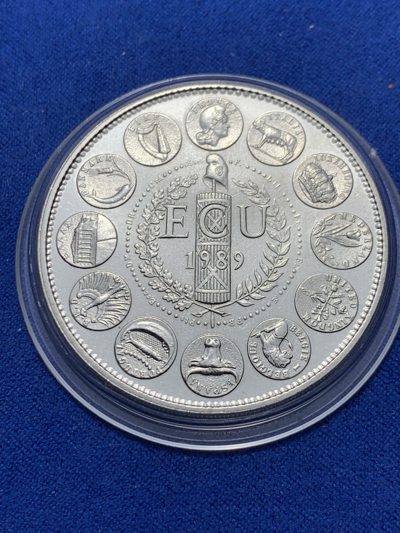 《竞宝斋》第247场-周日，周一 ，周二3场连拍 (全场包邮) 法国1989年 试铸镍币 克朗型