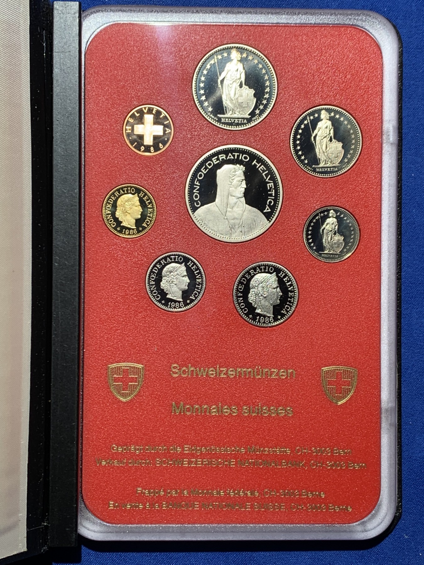 《竞宝斋》第247场-周日，周一 ，周二3场连拍 (全场包邮) 瑞士 1986年 原盒封装 黑皮精制 套币 完美品 值得收藏