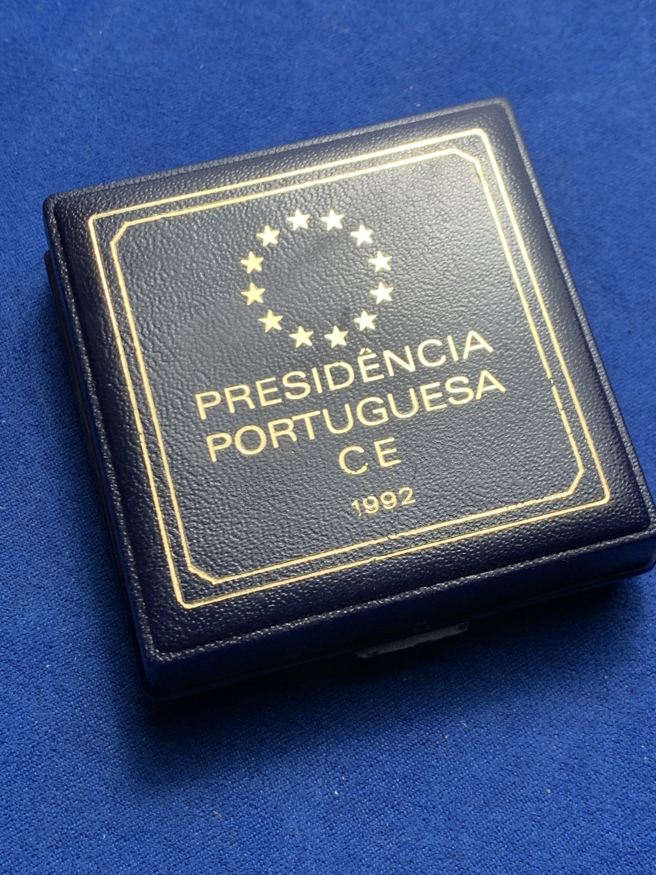 《竞宝斋》第247场-周日，周一 ，周二3场连拍 (全场包邮) 葡萄牙 1992 担任欧洲共同体主席国 纪念银币 26.5克 925银