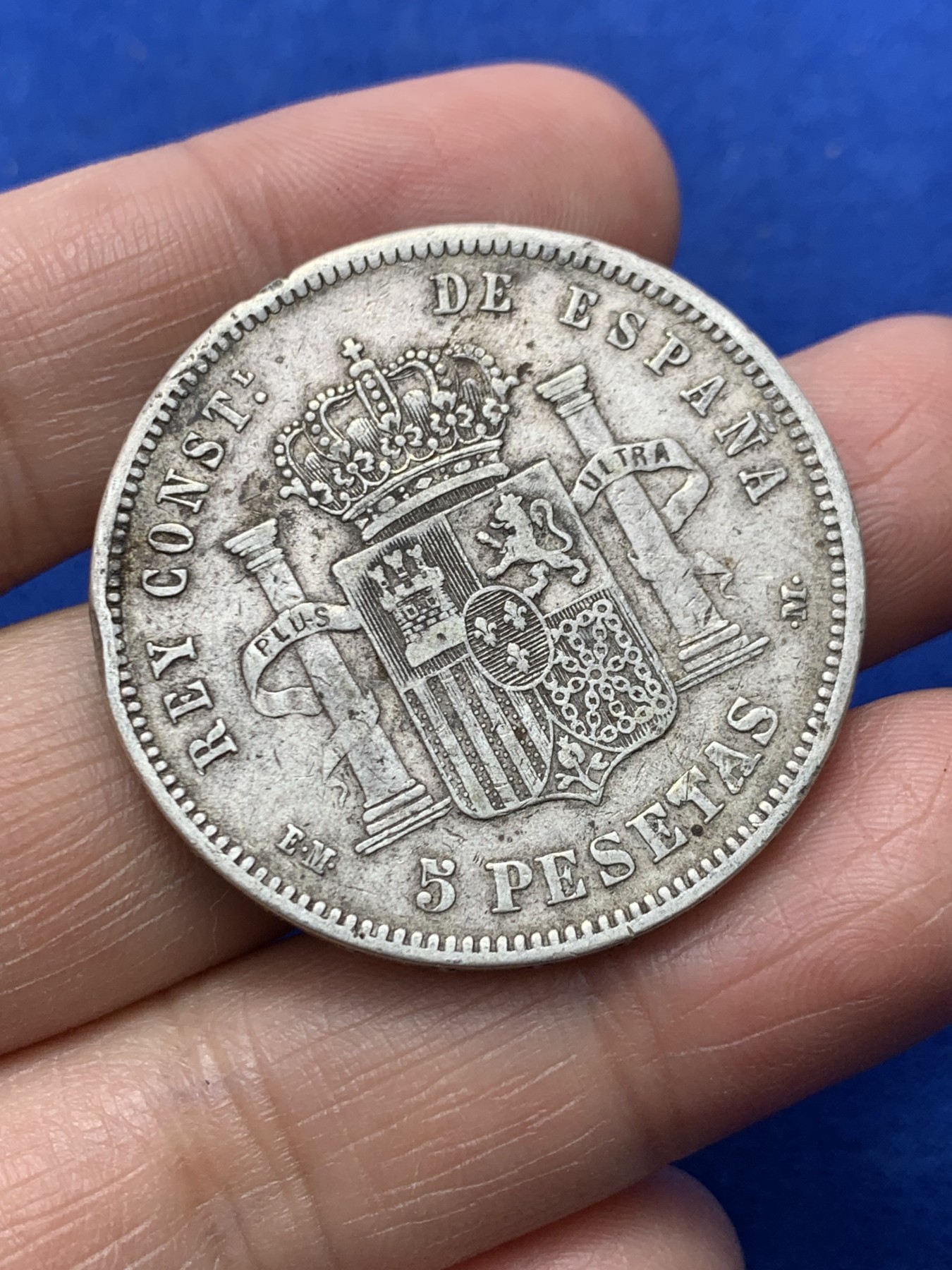 《竞宝斋》第247场-周日，周一 ，周二3场连拍 (全场包邮) 西班牙1879年阿方索十二世5比塞塔双柱银币