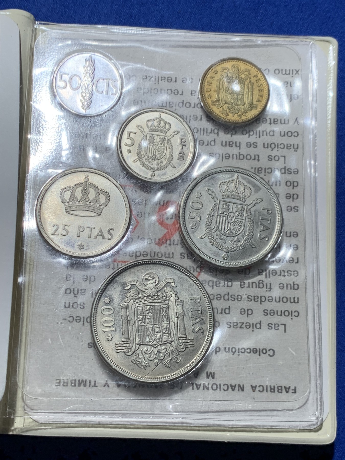 《竞宝斋》第247场-周日，周一 ，周二3场连拍 (全场包邮) 册子装 西班牙 1975年胡安卡洛斯一世 6枚套币 造币厂封装