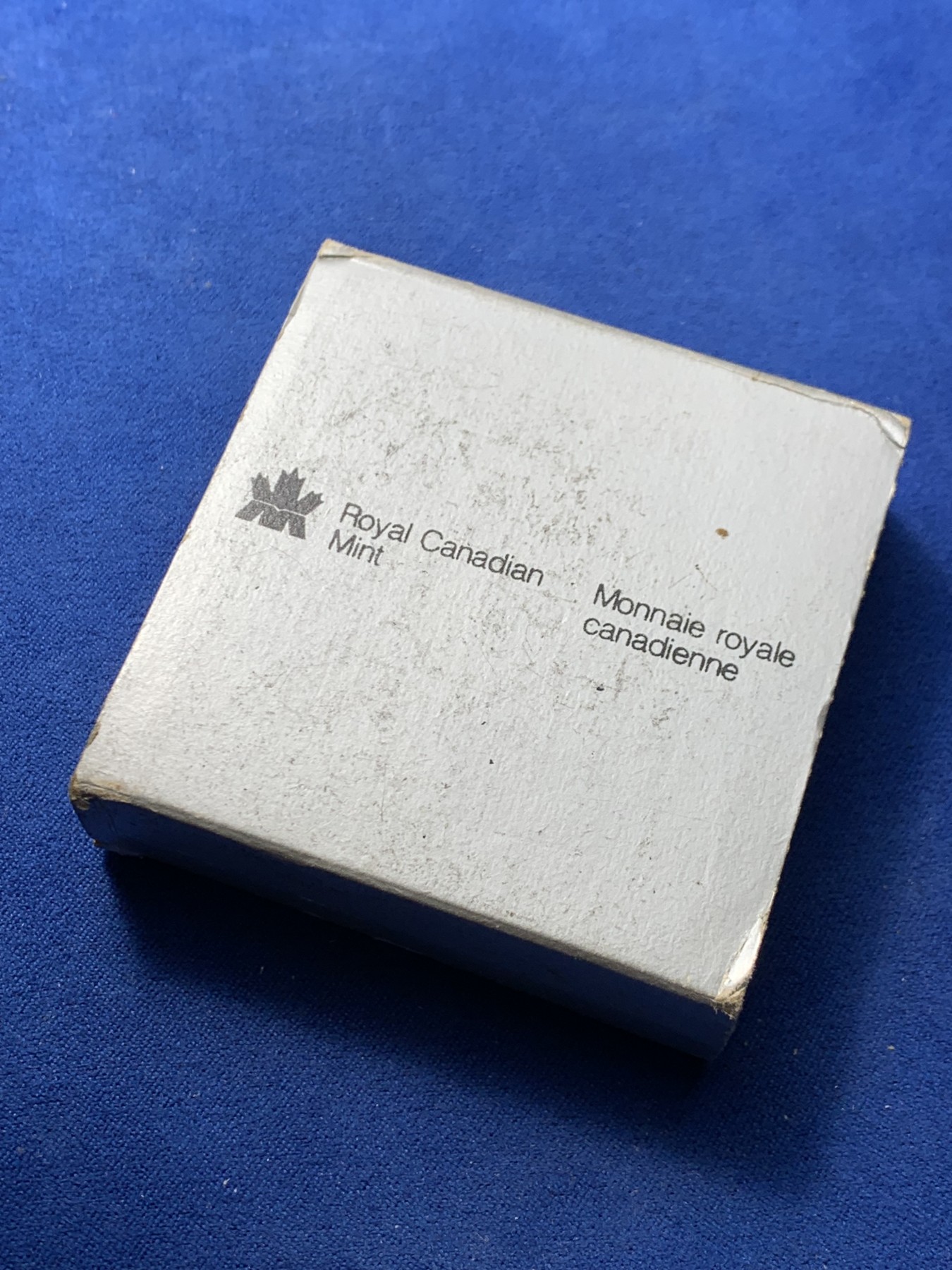 《竞宝斋》第247场-周日，周一 ，周二3场连拍 (全场包邮) 加拿大1985年 麋鹿一元 精制大银币