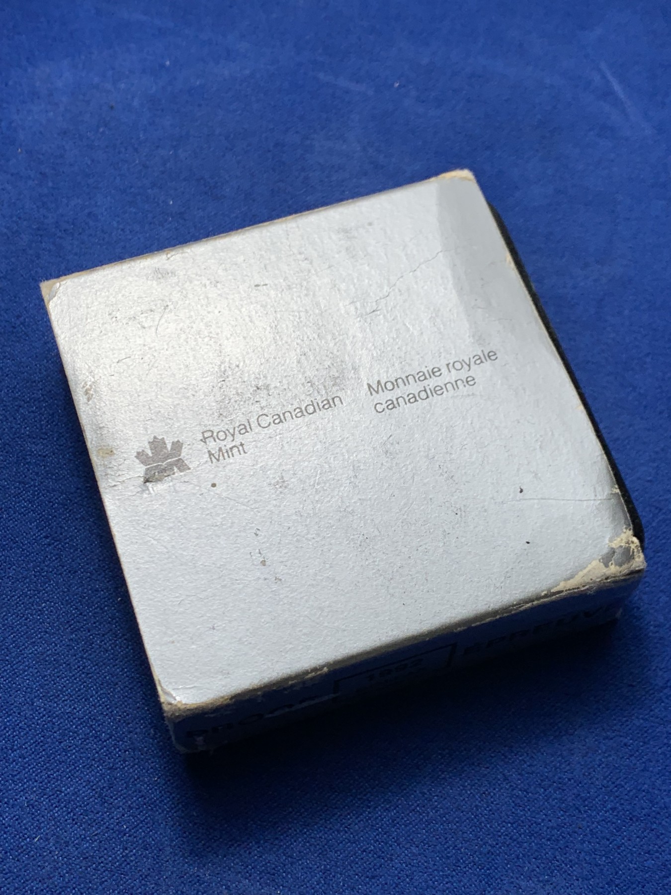 《竞宝斋》第247场-周日，周一 ，周二3场连拍 (全场包邮) 原盒证书 加拿大 1992年 驿站马车 1元 精制大银币 925银 25.1克