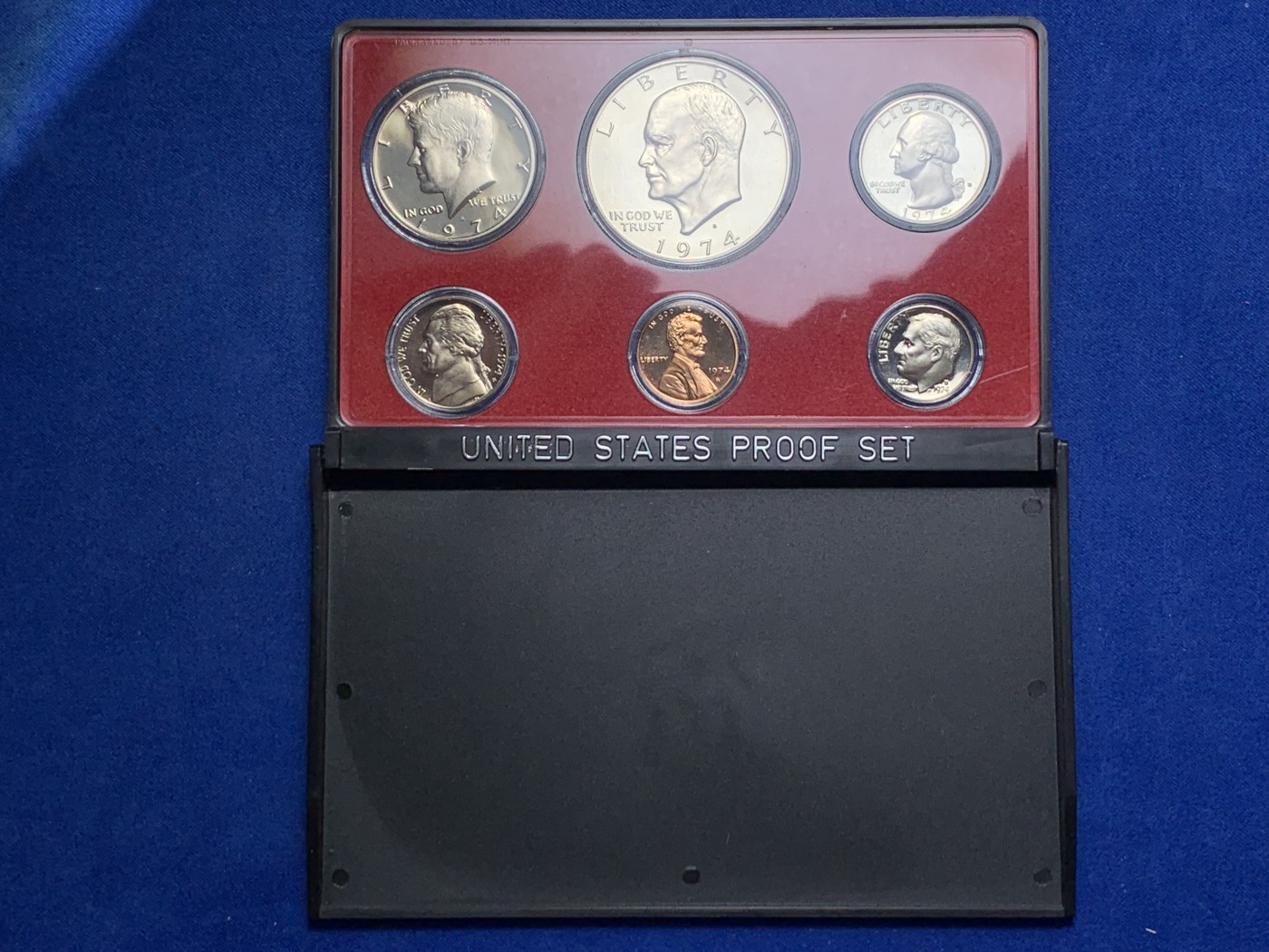 《竞宝斋》第247场-周日，周一 ，周二3场连拍 (全场包邮) PROOF封装 美国1974年6枚装精制套币