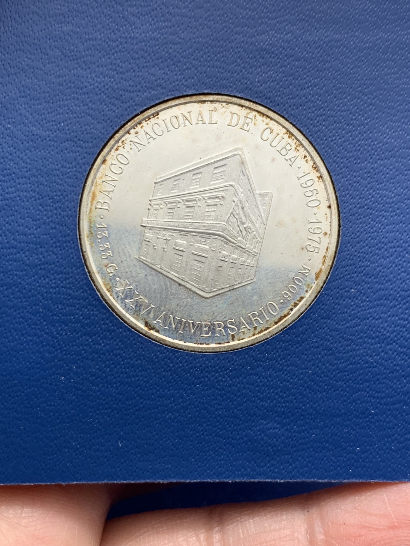 《竞宝斋》第247场-周日，周一 ，周二3场连拍 (全场包邮) 古巴1975年 大五星 古巴银行纪念 5比索银币