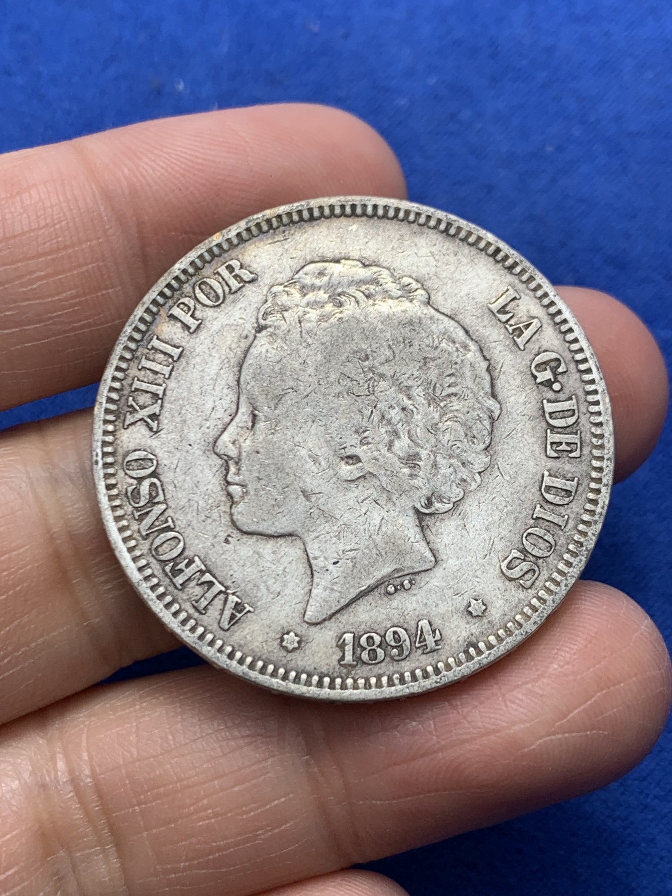 《竞宝斋》第247场-周日，周一 ，周二3场连拍 (全场包邮) 西班牙1894年 阿方索十三世 爆炸头5比塞塔 双柱银币