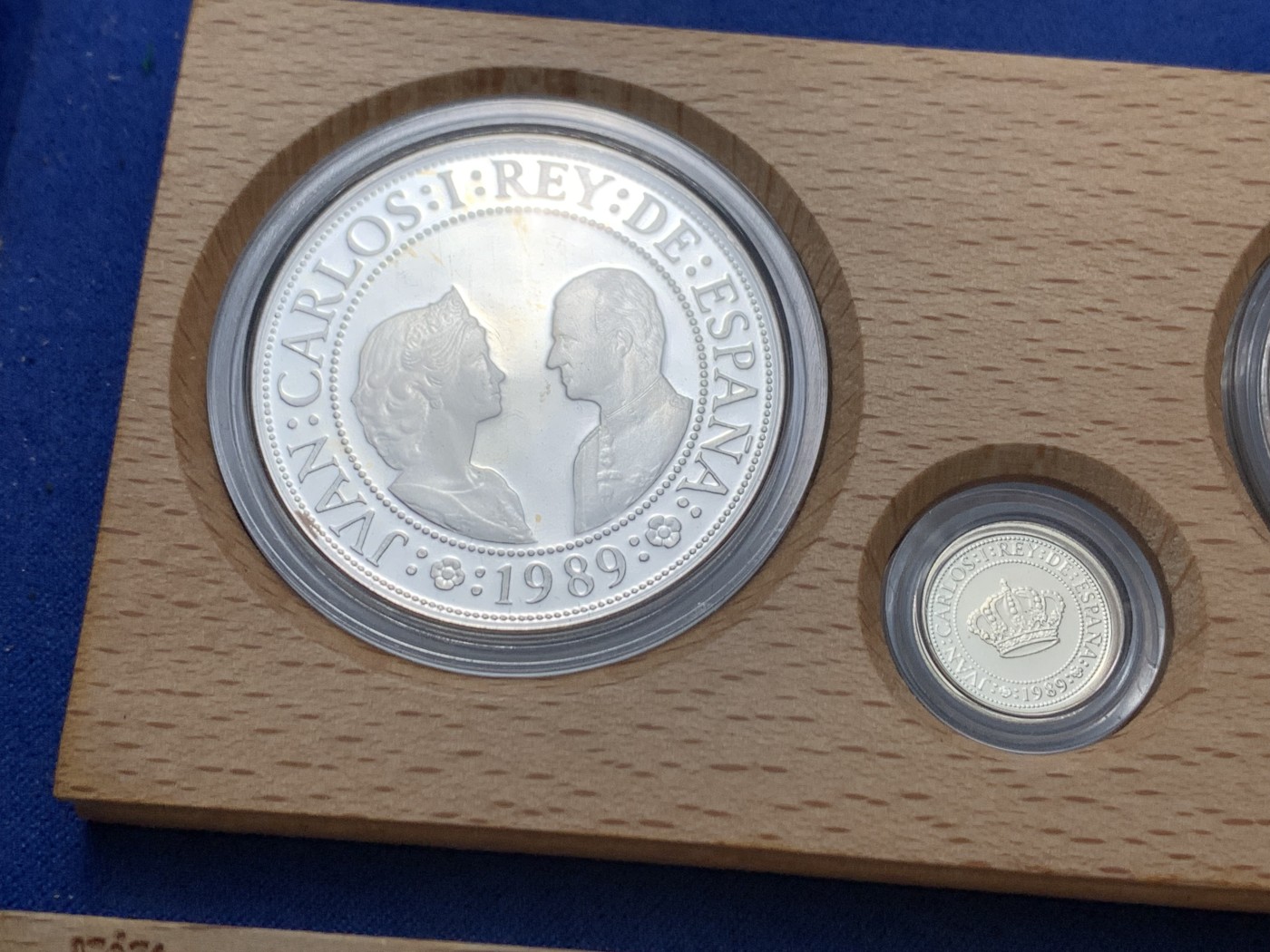 《竞宝斋》第247场-周日，周一 ，周二3场连拍 (全场包邮) 西班牙1989年 发现美洲新大陆500周年纪念一组5枚银币 非常漂亮 925银 币重49.3克