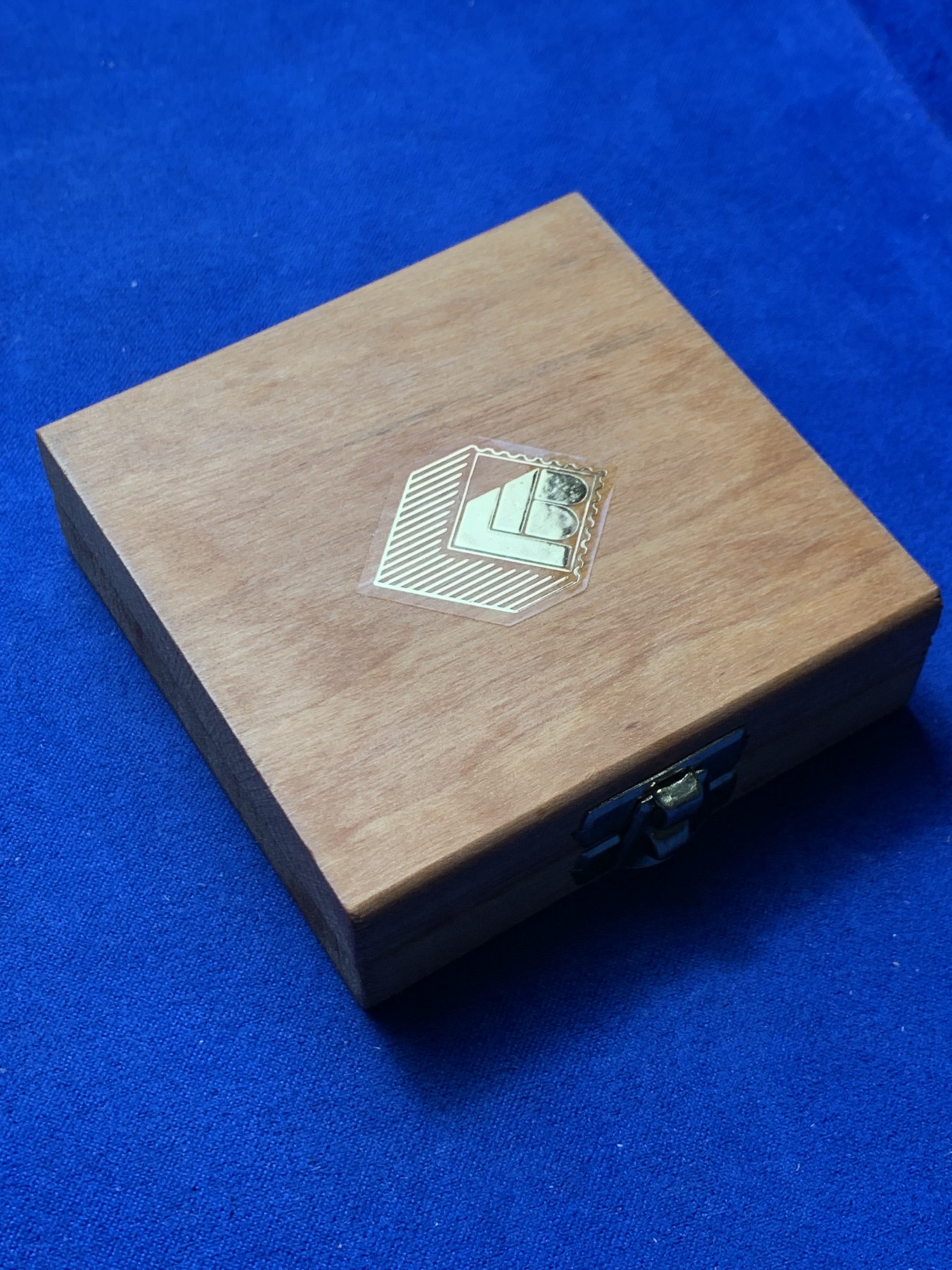 《竞宝斋》第247场-周日，周一 ，周二3场连拍 (全场包邮) 意大利1992年 ECU大银币 精制proof 木盒子证书 50克 925银