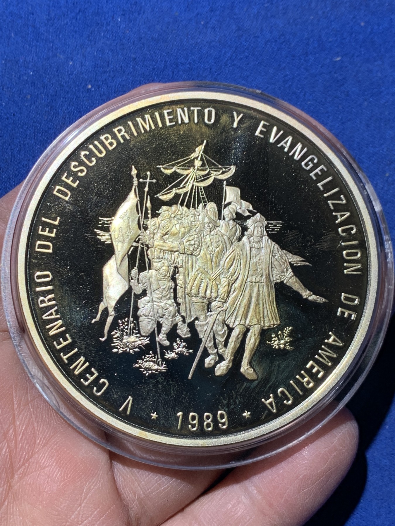 《竞宝斋》第247场-周日，周一 ，周二3场连拍 (全场包邮) 多米尼加 1989 哥伦布登陆美洲500周年纪念 100比索 5盎司大银币  155.53克 999银 发行量1500枚