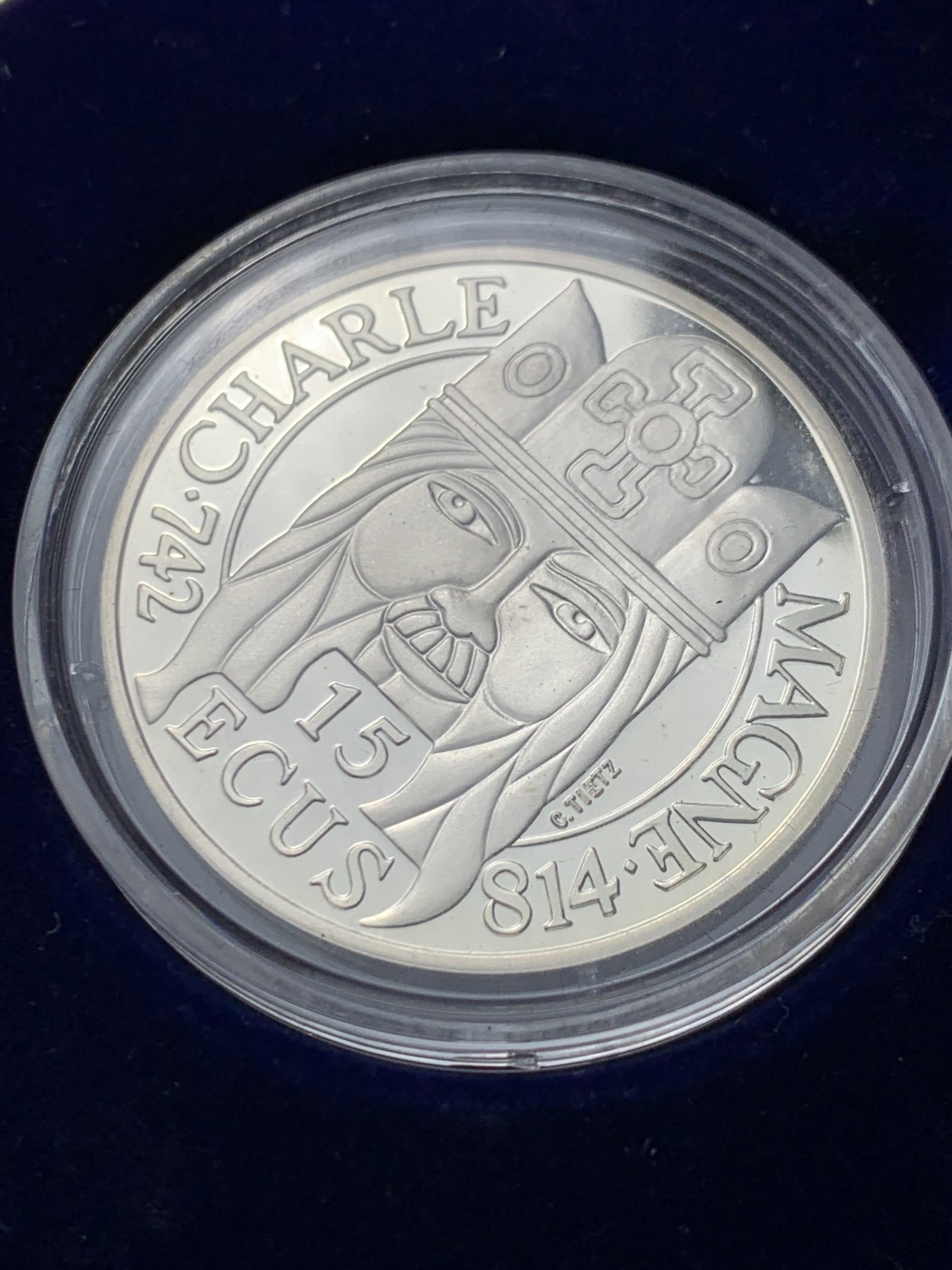 《竞宝斋》第247场-周日，周一 ，周二3场连拍 (全场包邮) 法国 1990 查理曼大帝 100法郎 加厚版银币  22.2克900银