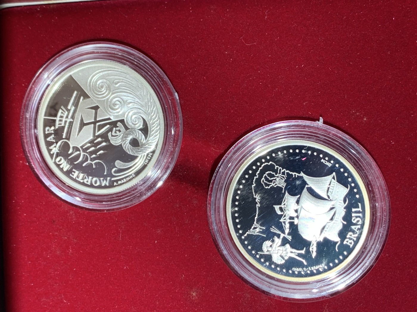 《竞宝斋》第247场-周日，周一 ，周二3场连拍 (全场包邮) 葡萄牙1999年 大航海 200埃斯库多 四枚套精制币 单枚24.5克 925银 原盒证书非常漂亮