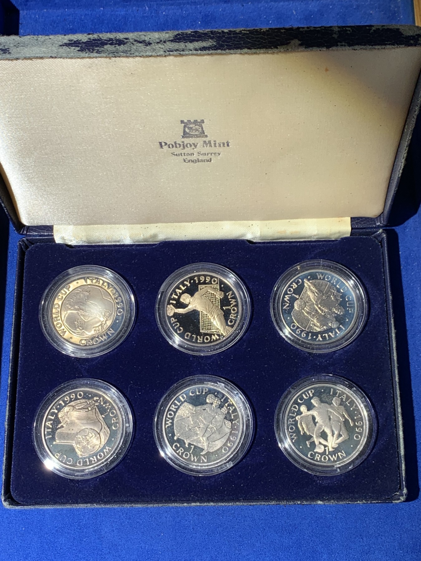 《竞宝斋》第247场-周日，周一 ，周二3场连拍 (全场包邮) 英属 直布罗陀 1990 意大利 世界杯  1克朗大银币6枚装 单枚28.28克 925银