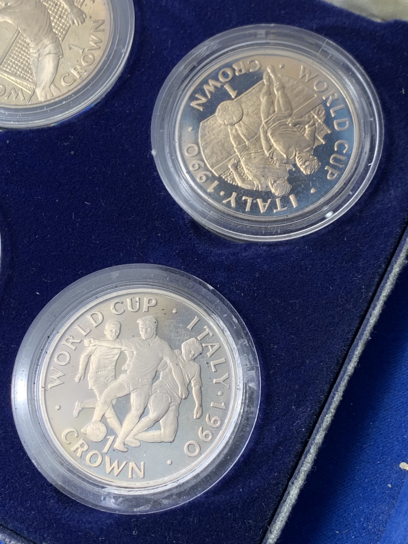 《竞宝斋》第247场-周日，周一 ，周二3场连拍 (全场包邮) 英属 直布罗陀 1990 意大利 世界杯  1克朗大银币6枚装 单枚28.28克 925银