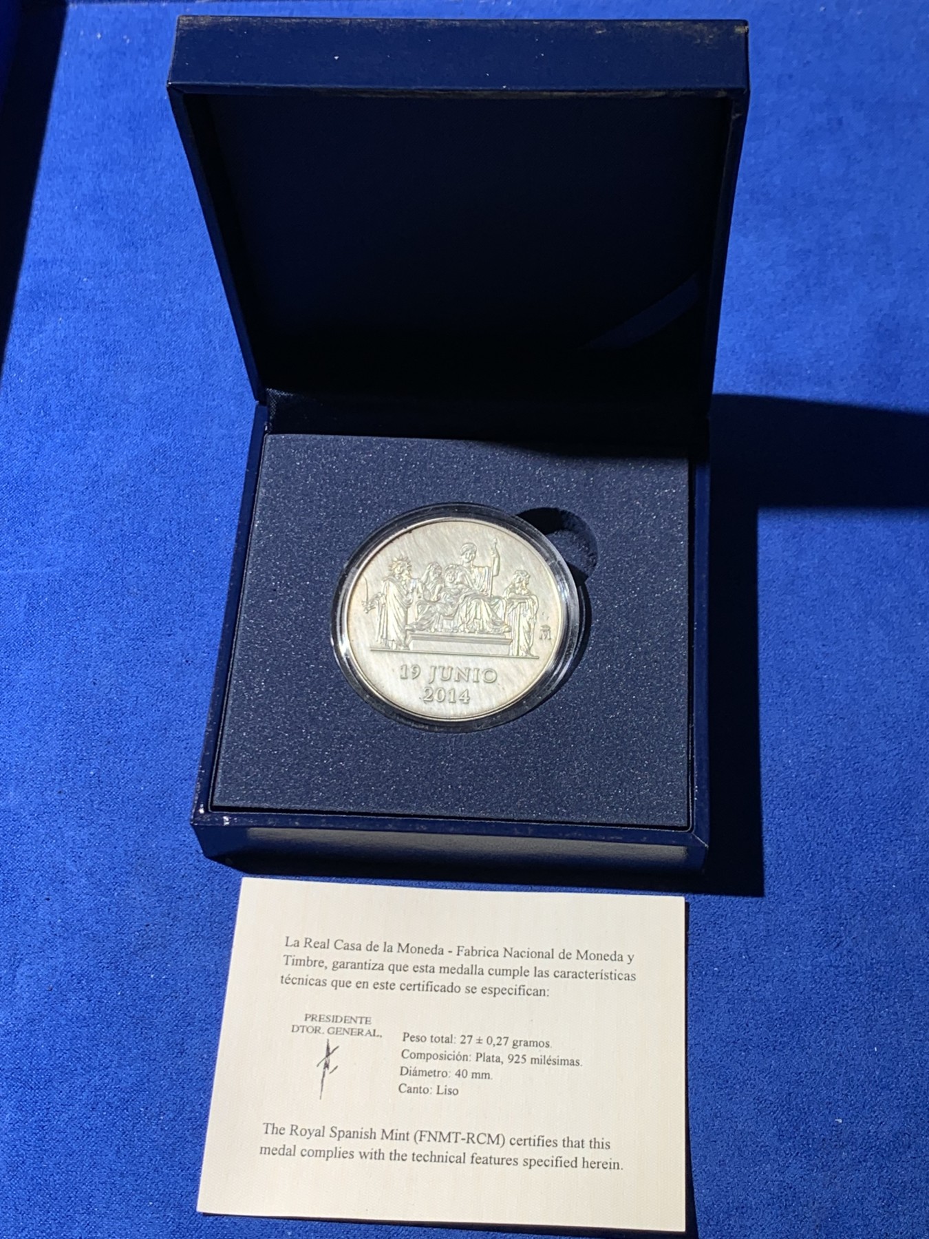 《竞宝斋》第247场-周日，周一 ，周二3场连拍 (全场包邮) 西班牙 2017 皇家造币厂发行 腓力四世 纪念银章 925银 27克 复古工艺 很不错