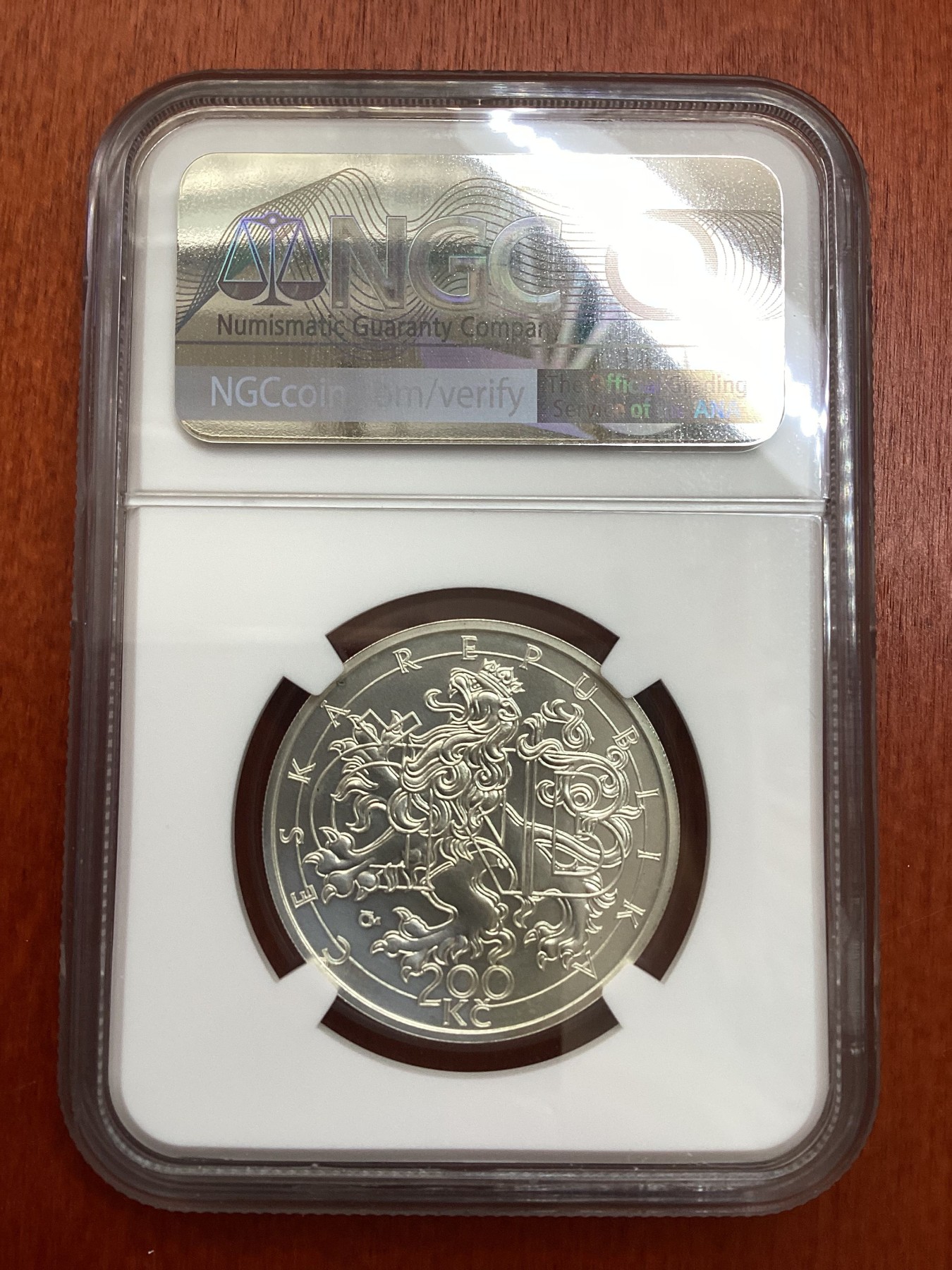 长老汇龙年精选第三场 2013 捷克国家银行200克朗银币，NGC MS64分，唯一冠军分
