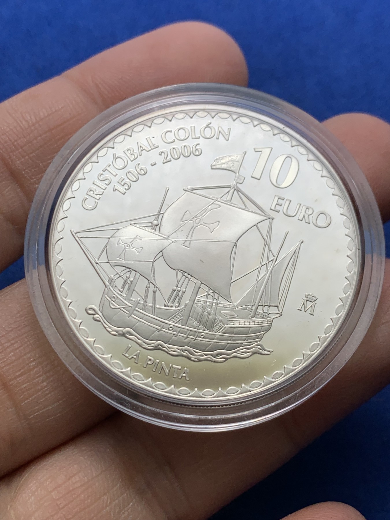 《竞宝斋》第247场-周日，周一 ，周二3场连拍 (全场包邮) 西班牙2006年哥伦布远航船队圣塔马利亚号10欧元纪念银币，27克，925银