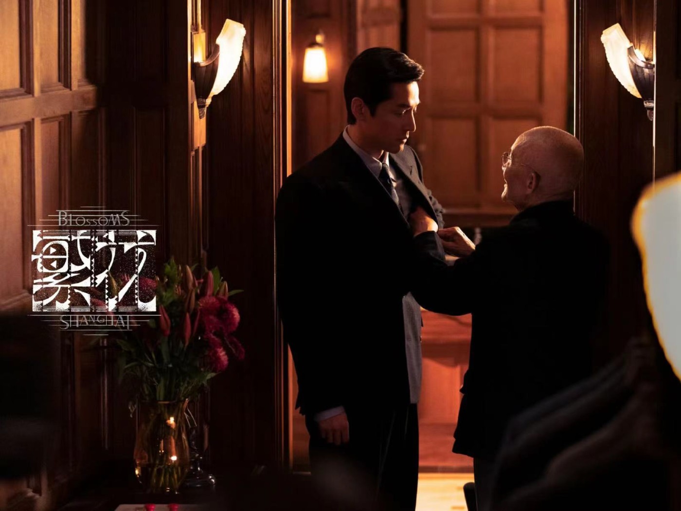  零元拍：“爷叔”游本昌老先生献给春天的演讲和这本亲签的《环球银幕》一起送给在国家线边缘的你……