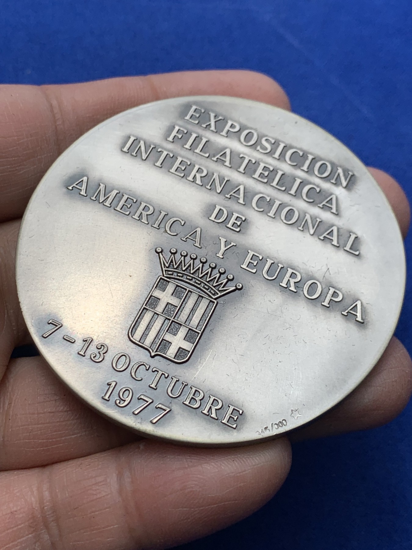 《竞宝斋》第247场-周日，周一 ，周二3场连拍 (全场包邮) 西班牙1977年国际有票展915银大银章 60.5mm 101.4克