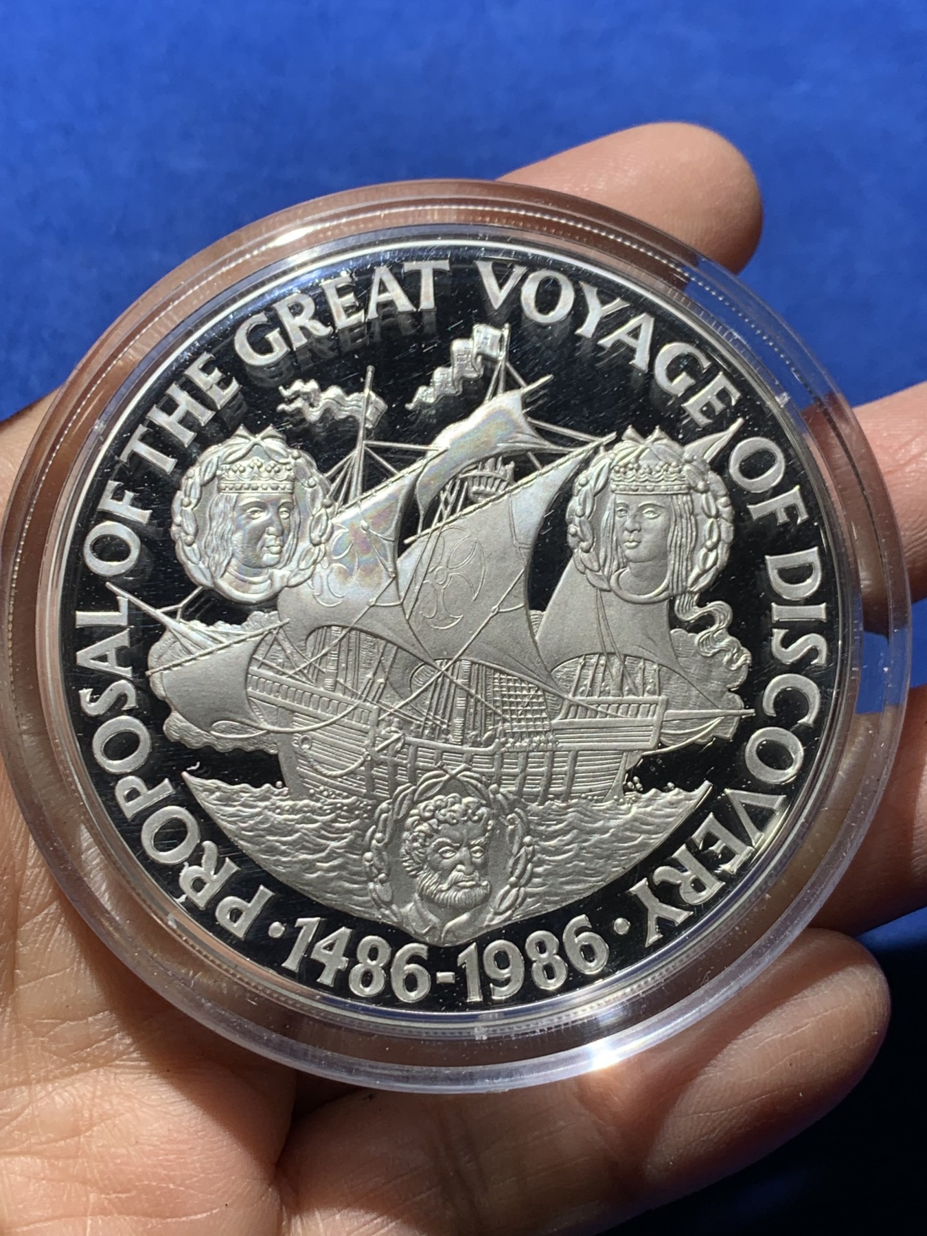 《竞宝斋》第247场-周日，周一 ，周二3场连拍 (全场包邮) 	英属 特克斯和凯科斯群岛 1986 航行500周年纪念 136.06克 925银 大银币