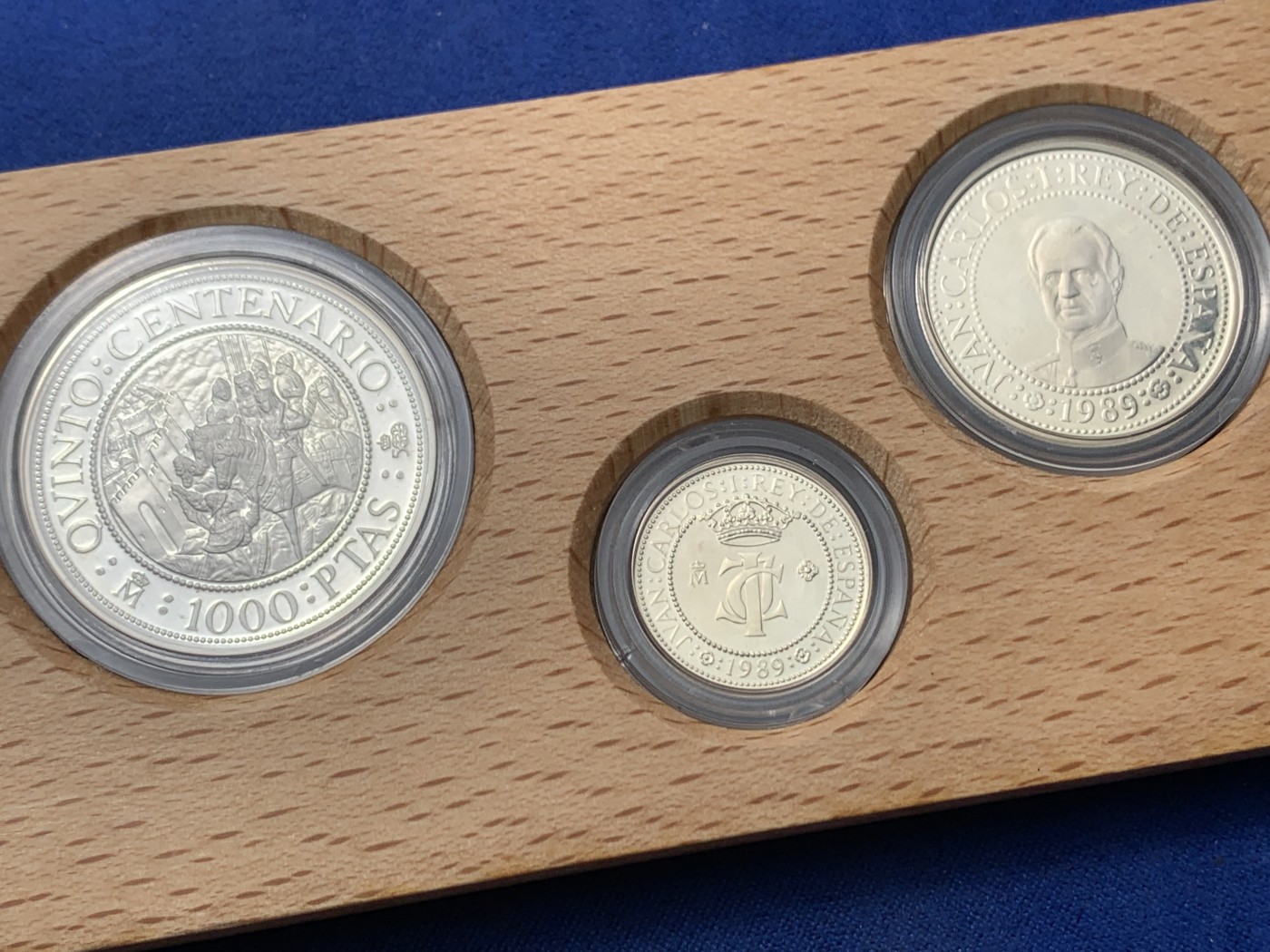 《竞宝斋》第247场-周日，周一 ，周二3场连拍 (全场包邮) 西班牙1989年 发现美洲新大陆500周年纪念一组5枚银币 非常漂亮 925银 币重49.3克