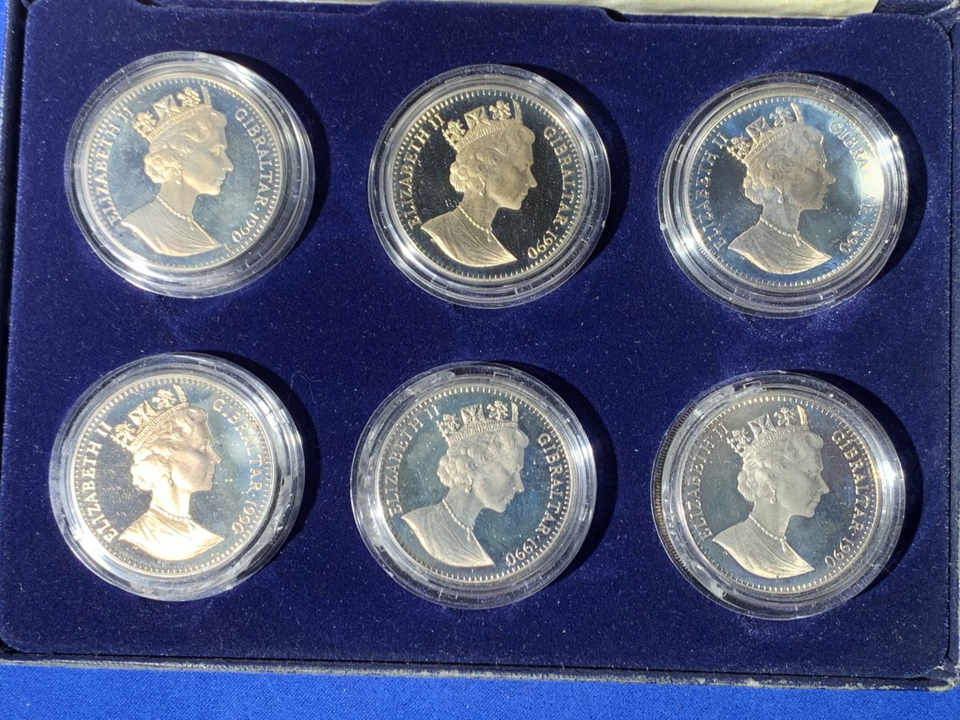 《竞宝斋》第247场-周日，周一 ，周二3场连拍 (全场包邮) 英属 直布罗陀 1990 意大利 世界杯  1克朗大银币6枚装 单枚28.28克 925银