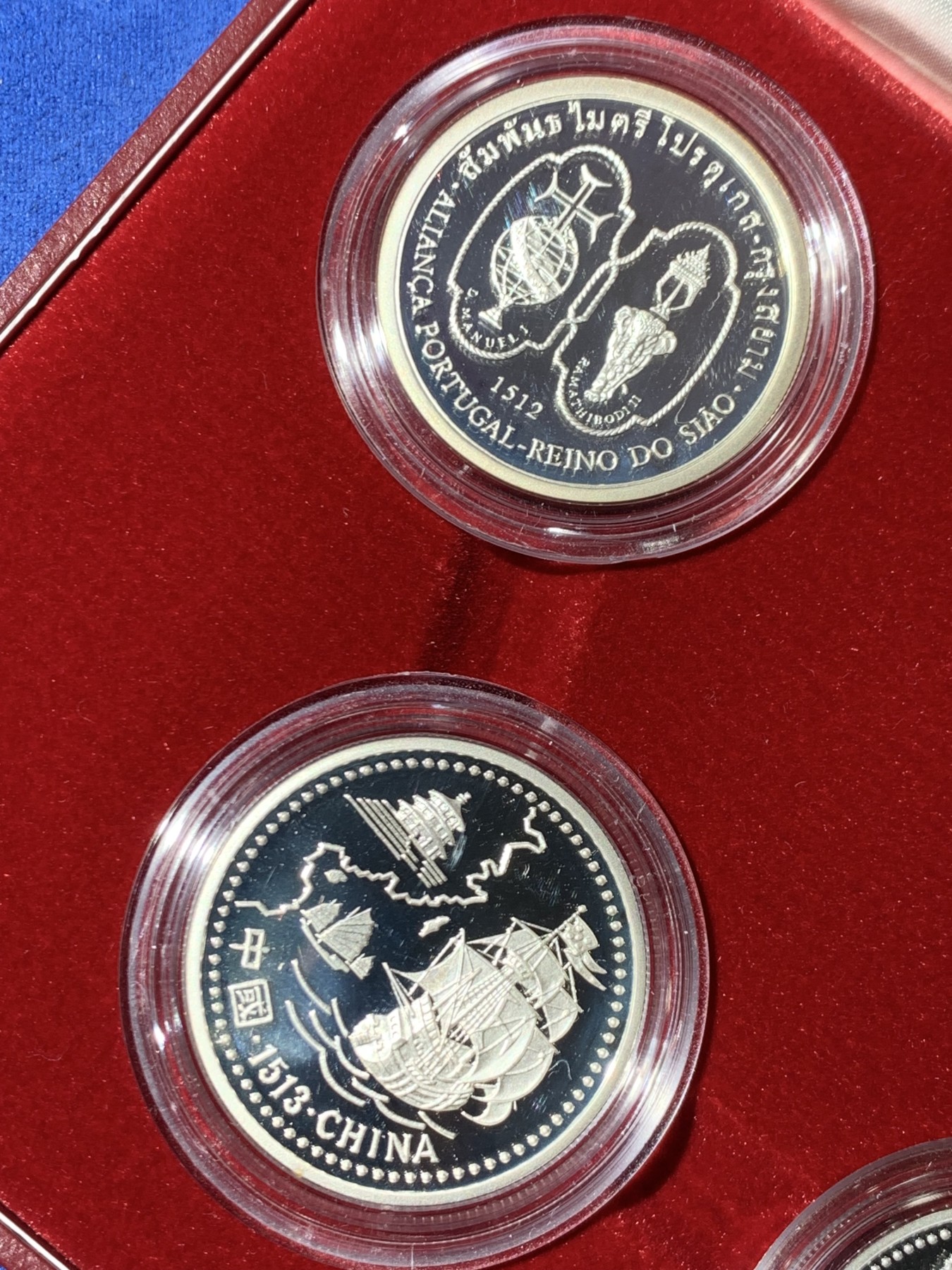 《竞宝斋》第247场-周日，周一 ，周二3场连拍 (全场包邮) 原盒证书 葡萄牙1996年 中国近海系列 200埃斯库多 四枚套 精制大银币 单枚26.5克 总重106克 925银 非常漂亮 该系列中少见品种
