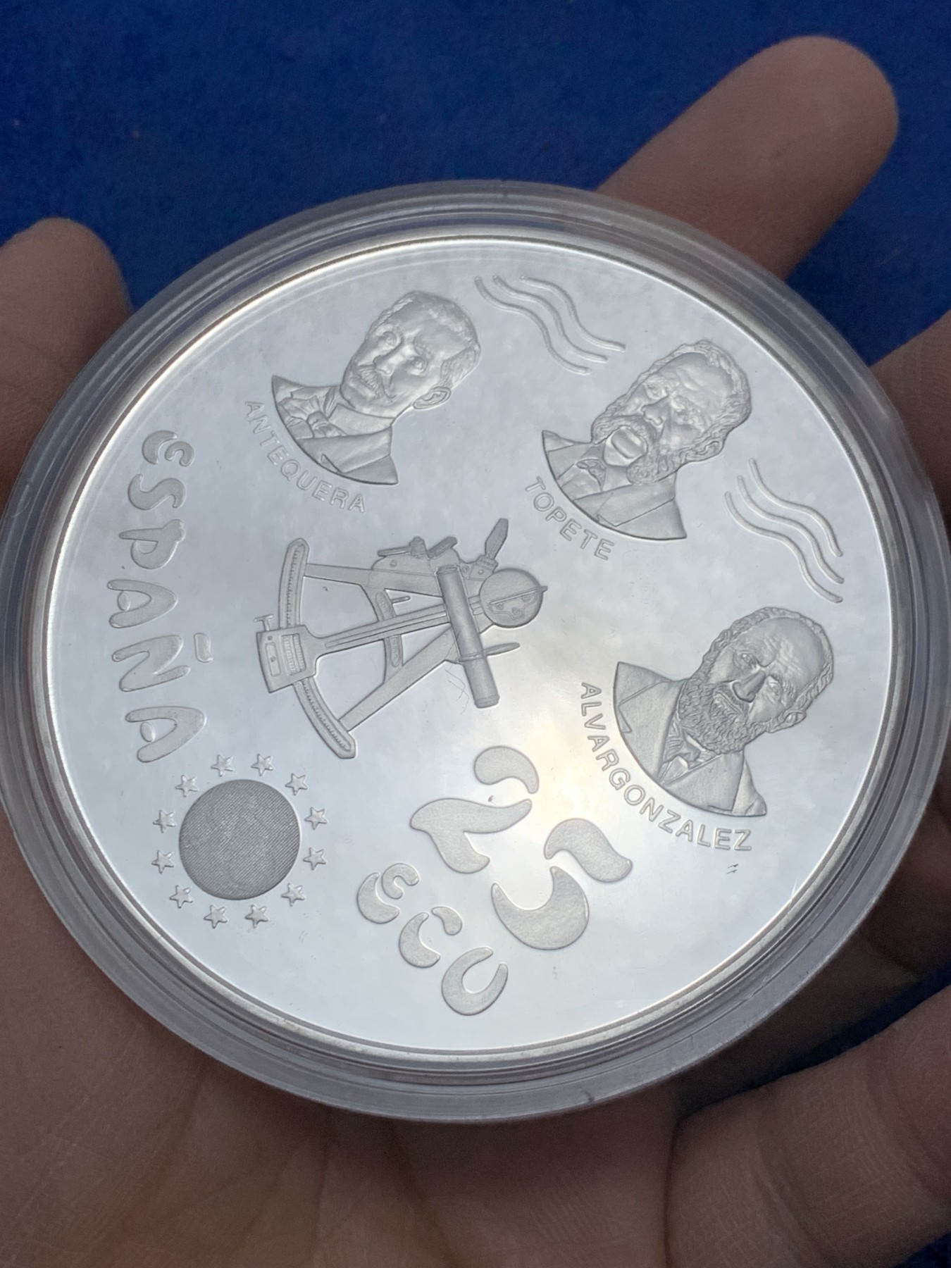 《竞宝斋》第247场-周日，周一 ，周二3场连拍 (全场包邮) 西班牙1996年25ECU银币 直径73.2mm,168.7克，925银，原木盒