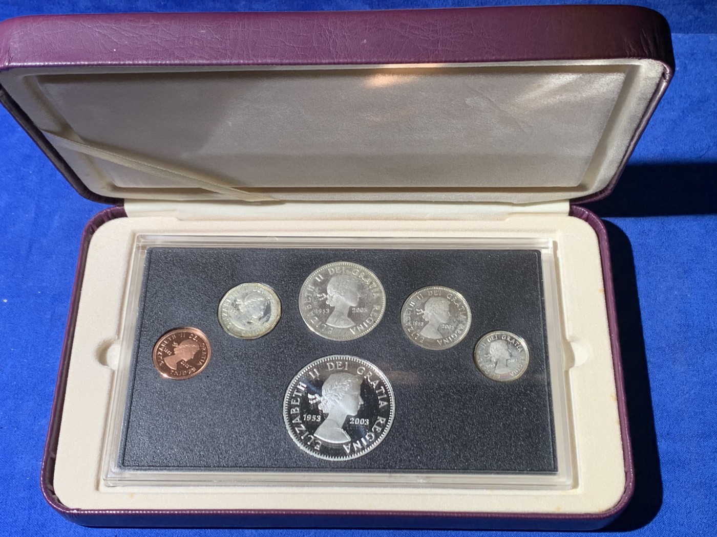 《竞宝斋》第247场-周日，周一 ，周二3场连拍 (全场包邮) 加拿大 2003 伊丽莎白二世 50周年纪念  6枚套 含5枚银币925银 详情见证书 少见品种