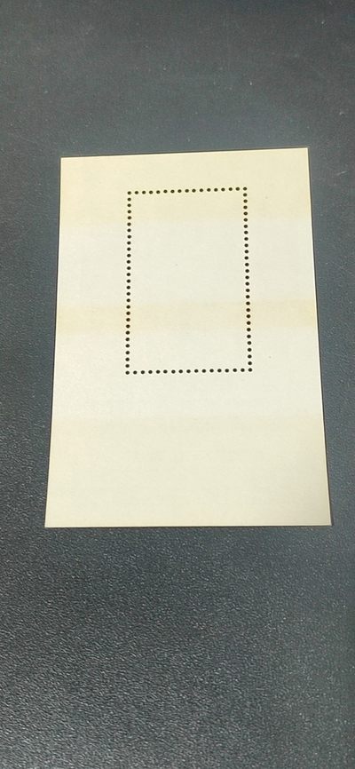 德国邮票专场，都是小型张、小全张 德国西柏林邮票小型张一张，1977年发行，十月革命60周年  列宁像小型张，品相如图