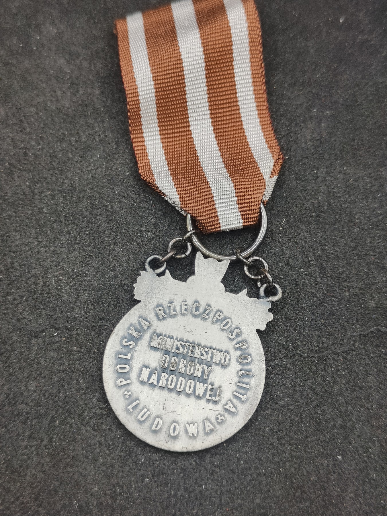 全场0元起拍 第139期 咸鱼国勋章拍卖专场 3月17日（周日）下午6：00开始 波兰攻击战斗友谊奖章 颁发给其他社会主义阵营的军人