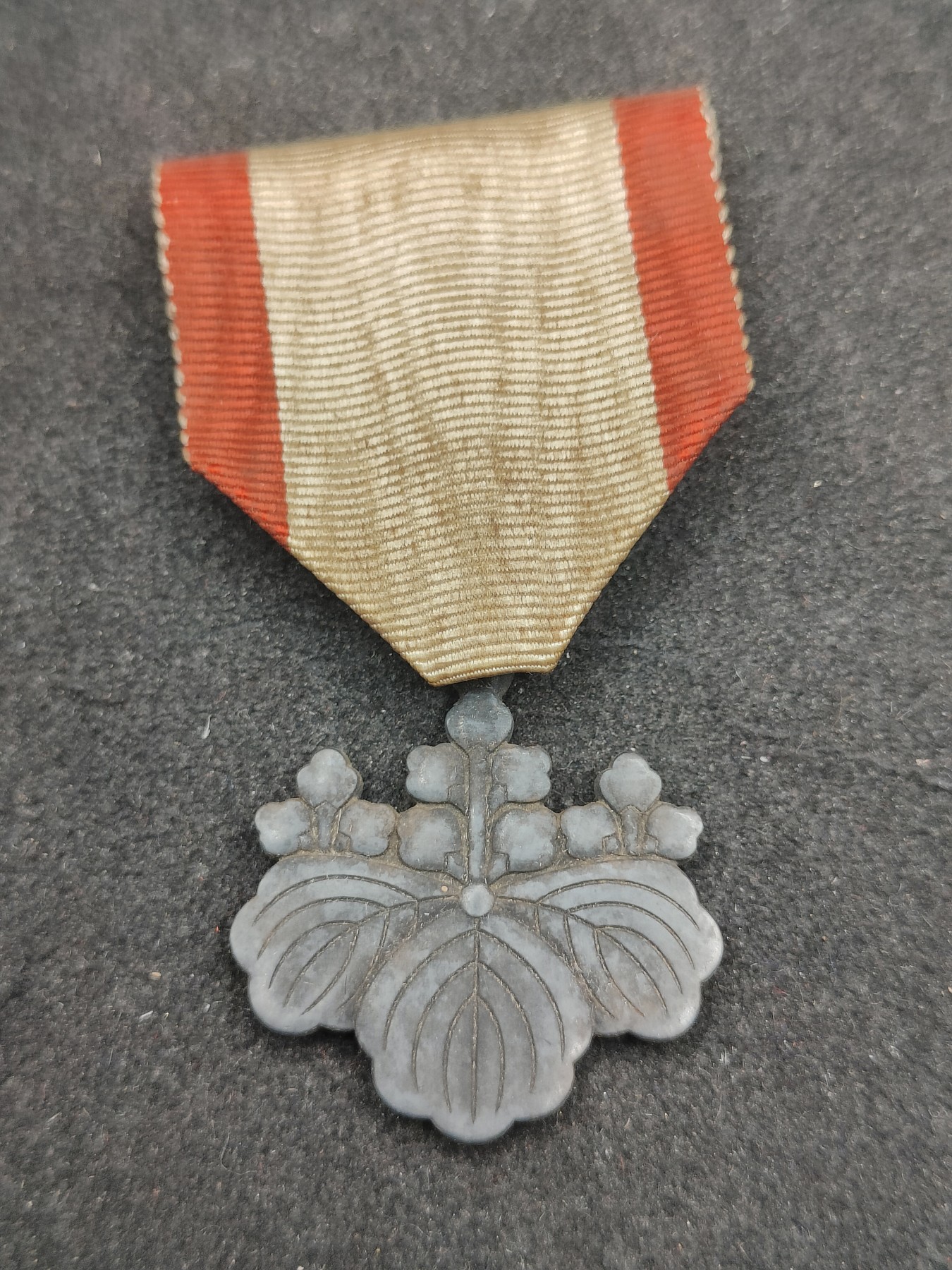 全场0元起拍 第139期 咸鱼国勋章拍卖专场 3月17日（周日）下午6：00开始 日本八等白叶章 银制