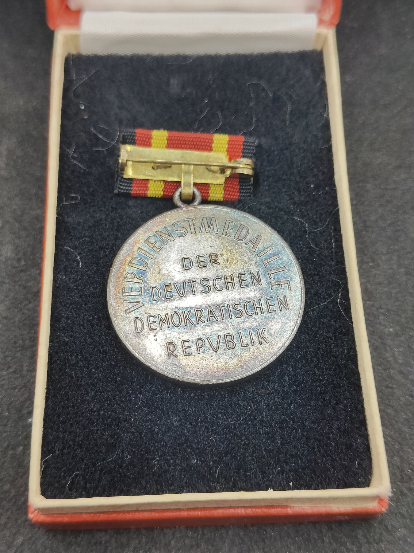 全场0元起拍 第139期 咸鱼国勋章拍卖专场 3月17日（周日）下午6：00开始 东德 第一版珐琅镀银 意志民主民主共和国功绩奖章