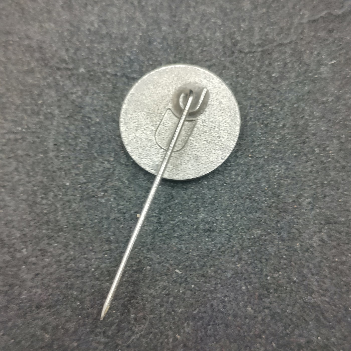 全场0元起拍 第139期 咸鱼国勋章拍卖专场 3月17日（周日）下午6：00开始 东德恩斯特台尔曼像章