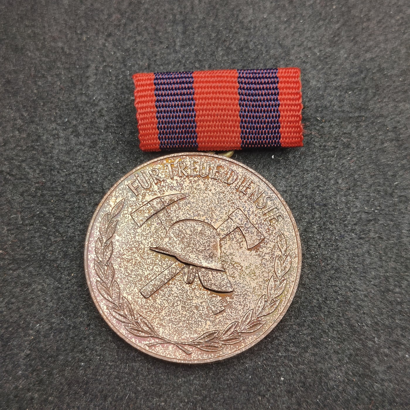 全场0元起拍 第139期 咸鱼国勋章拍卖专场 3月17日（周日）下午6：00开始 东德义务消防事业忠诚服务十周年奖章