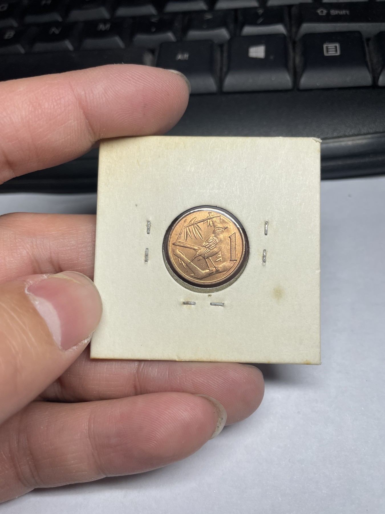 2024年集古藏今外币拍卖第二期-第1场（总第11拍） 带光1972年开曼群岛1分