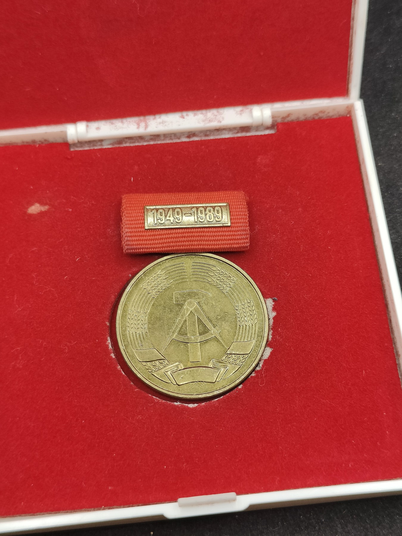 全场0元起拍 第139期 咸鱼国勋章拍卖专场 3月17日（周日）下午6：00开始 东德建国40周年纪念章