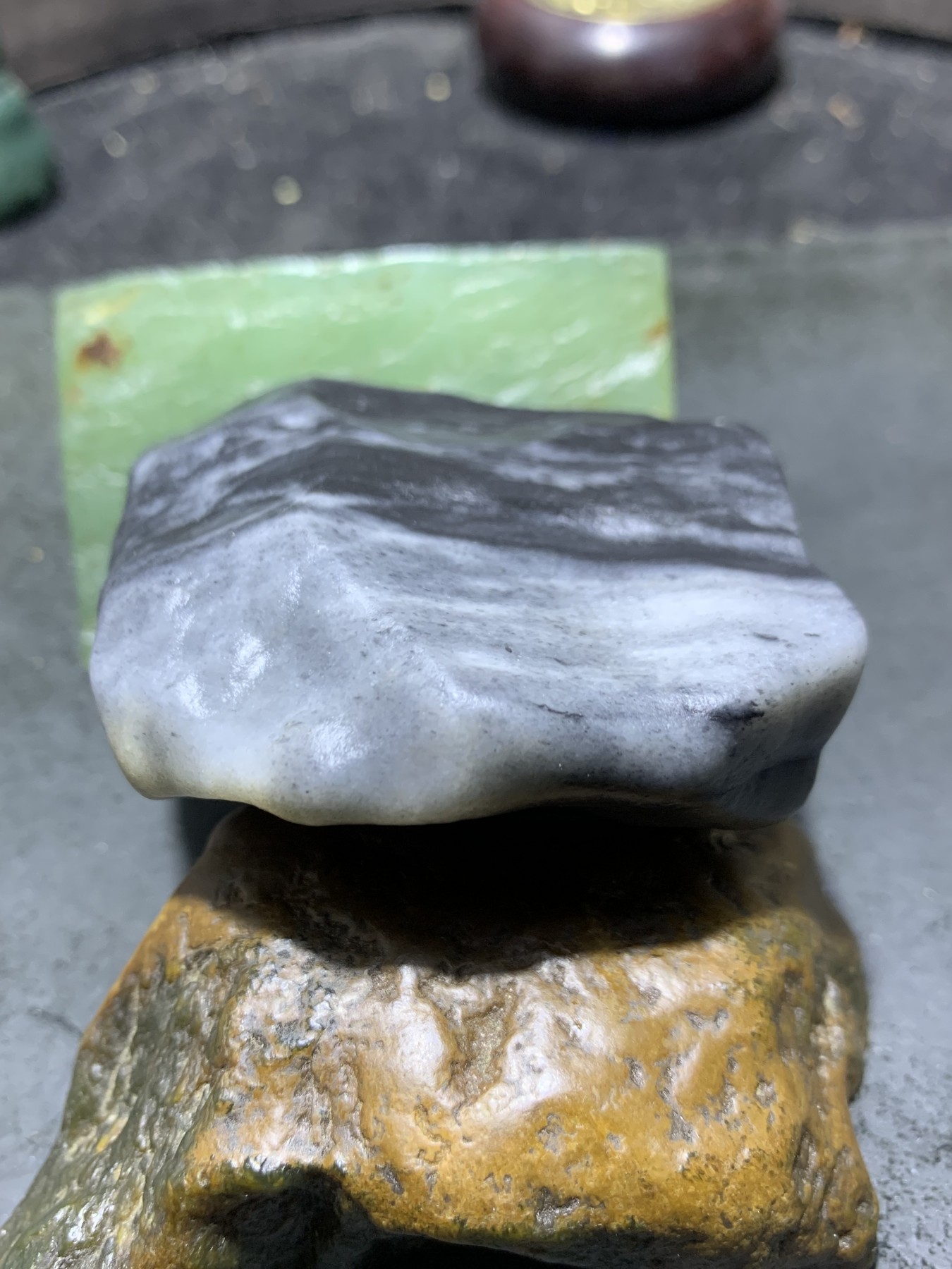 放福利！精美天然地表满青花金丝玉籽料原石一块！