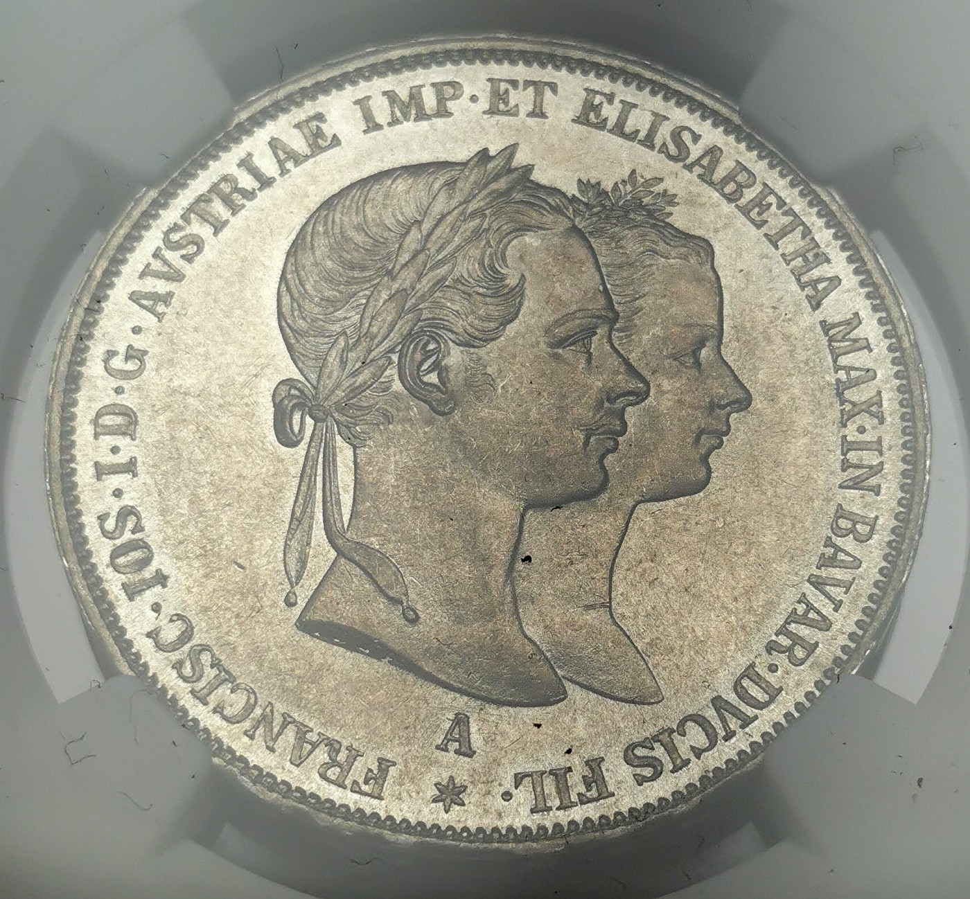 凡希社世界钱币微拍第二百六十三期 荐！1854奥地利皇室婚礼佛朗茨与茜茜公主2古尔登大银NGC-MS62 略低评，实物上手更赞！请参考视频。 