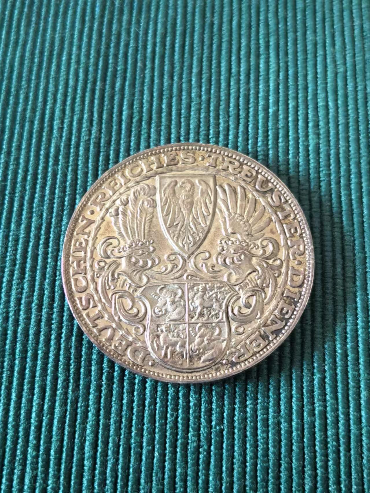 外国币章第二十二期（一分钟快速结束） 1927年兴登堡80大寿银章，36mm，卡尔哥茨作品，FDC品相，包浆漂亮。