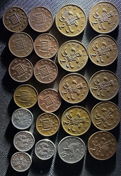文馨钱币收藏107场，中外古币专场，版别明细分好 - 英国 1 便士-10 便士一组 24 枚，均为美品