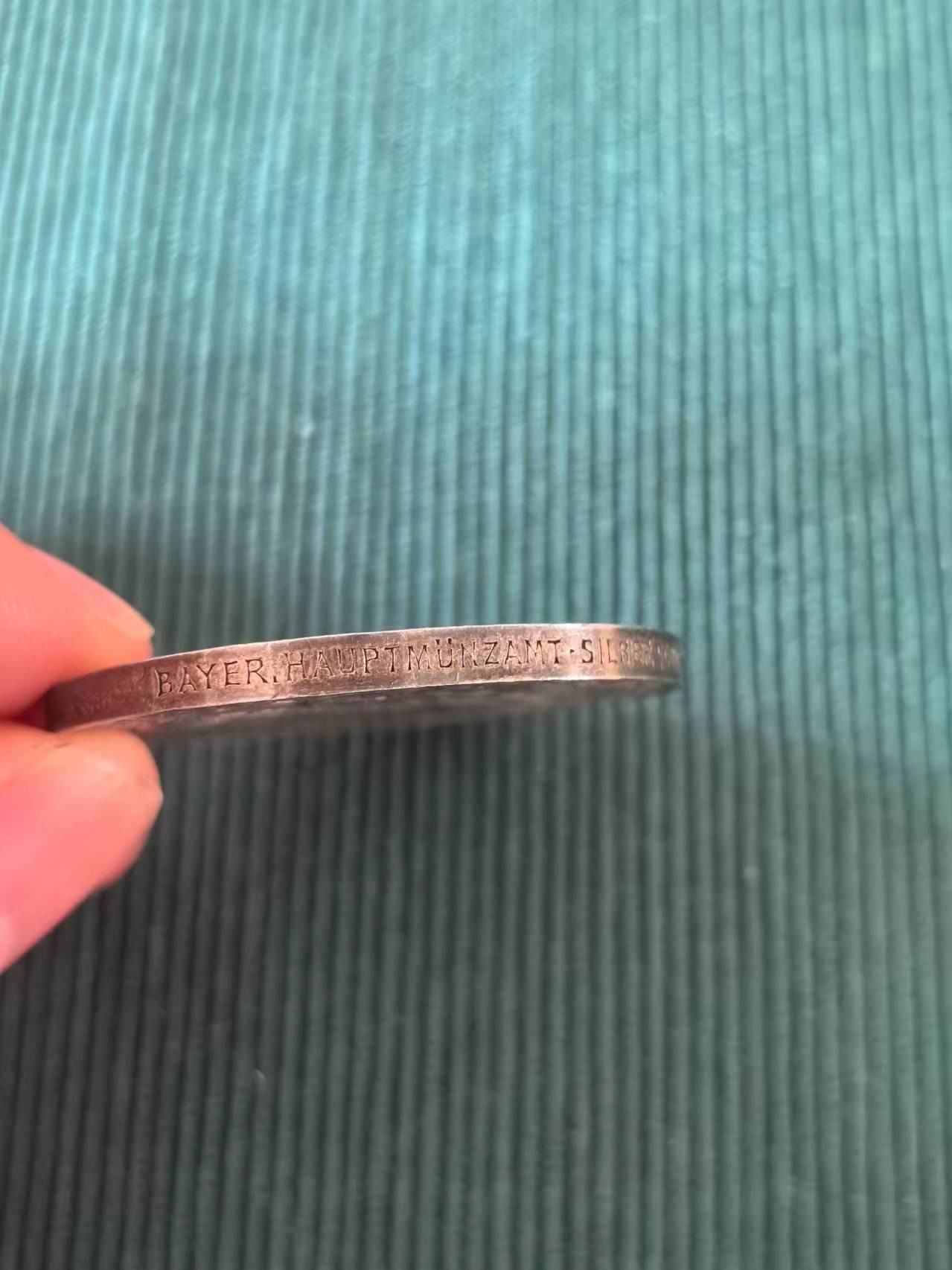 外国币章第二十二期（一分钟快速结束） 1927年兴登堡80大寿银章，36mm，卡尔哥茨作品，FDC品相，包浆漂亮。