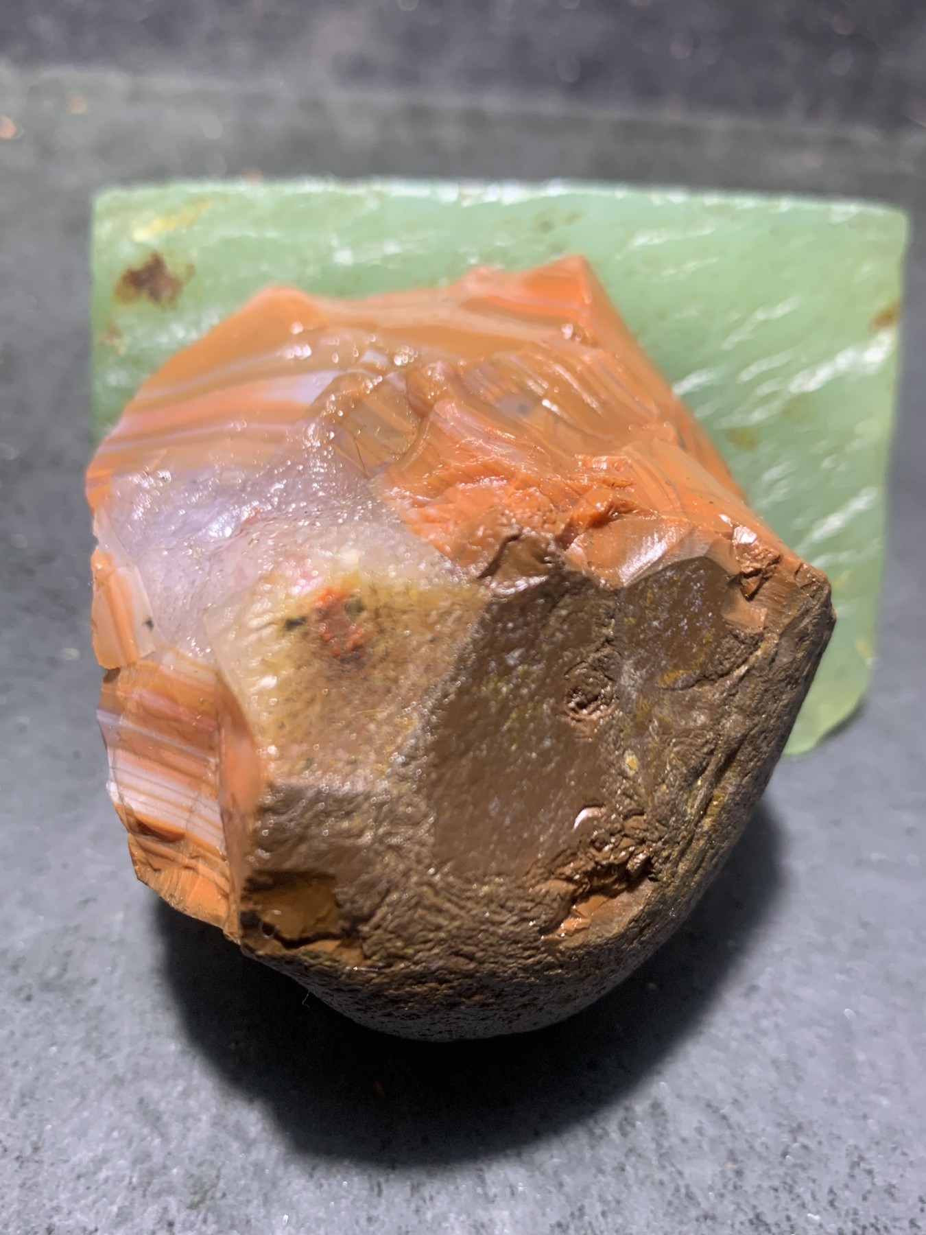 精美铁皮大开口冰飘料南红玛瑙原石一颗，